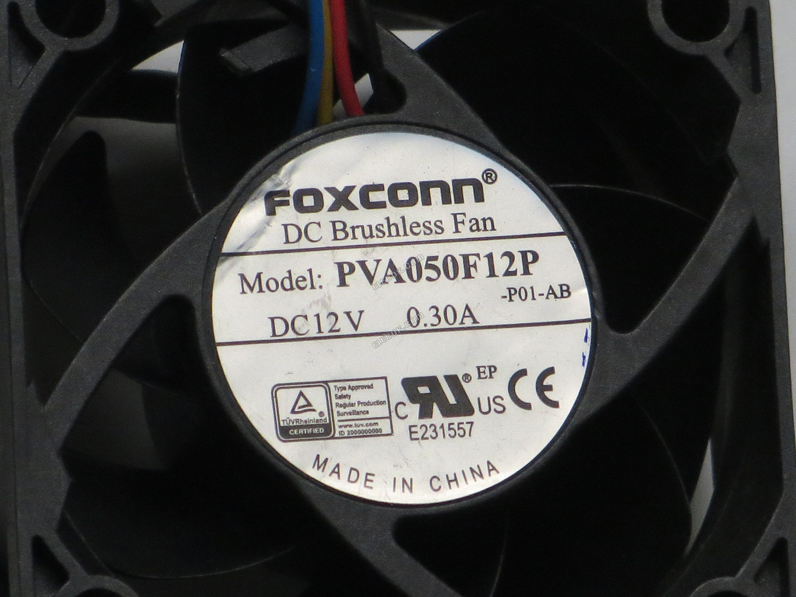 Foxconn PVA050F12P, P01-AB 12V 0.30A 4 vodiče Chladicí Ventilátor 