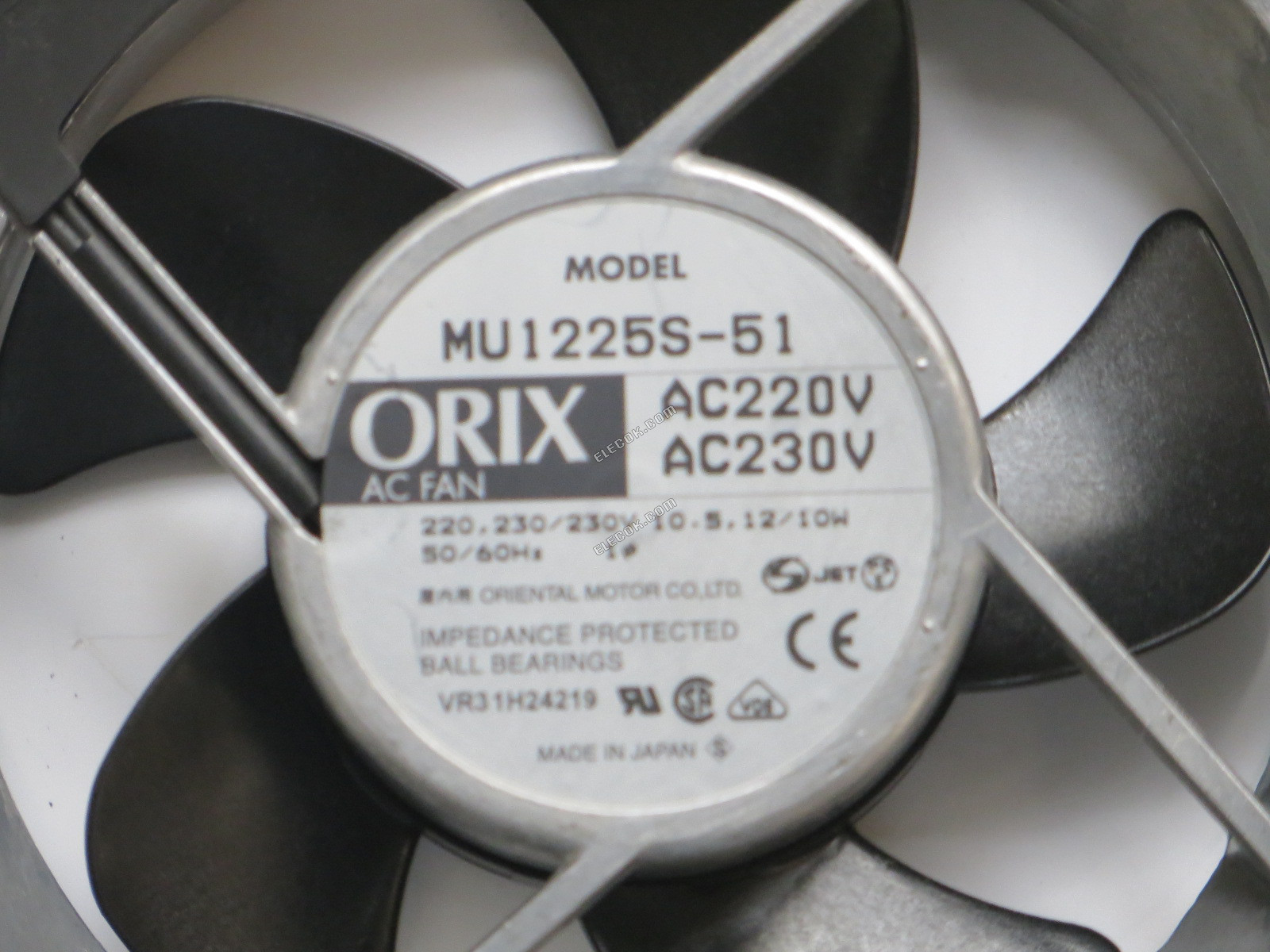 ORIX MU1225S-51 VáLTóáRAM 220/230V 50/60HZ Hűtőventilátor aljzatos csatlakozással felújított 