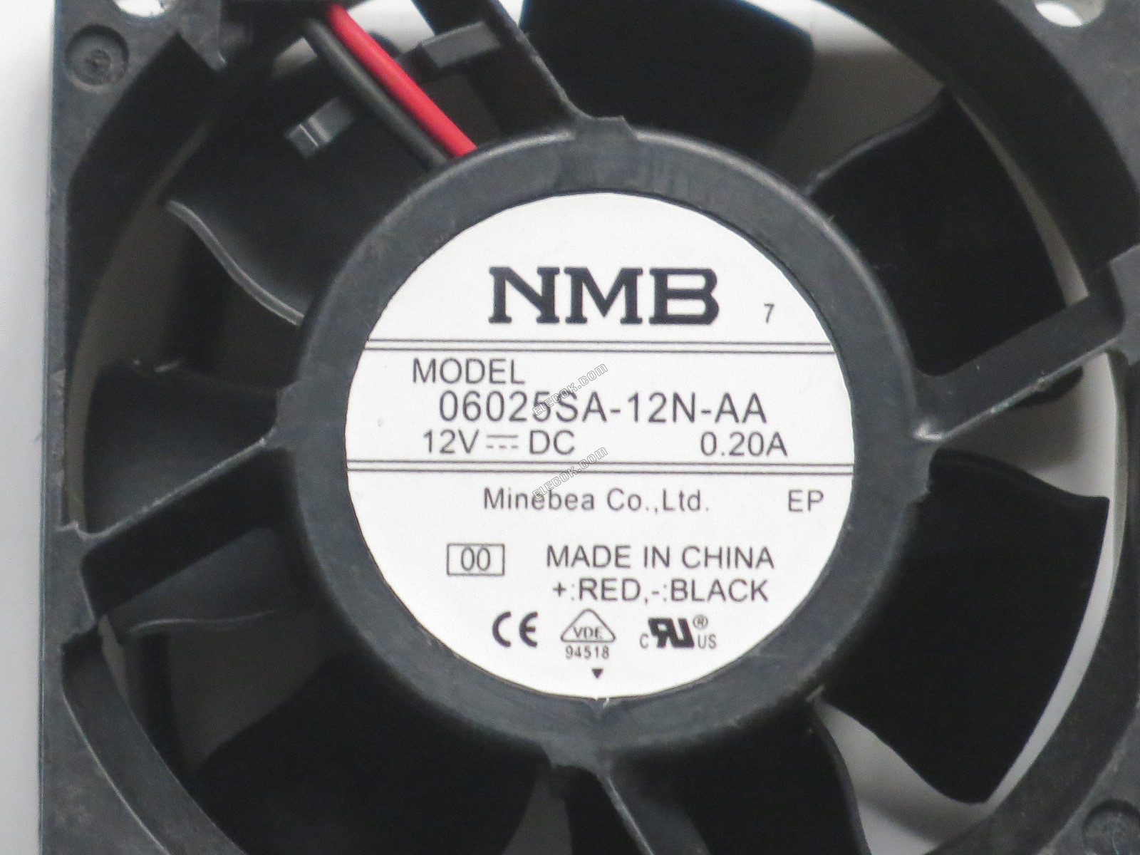 NMB 06025SA-12N-AA-00 12V 0.20A 2 vezeték Hűtőventilátor 
