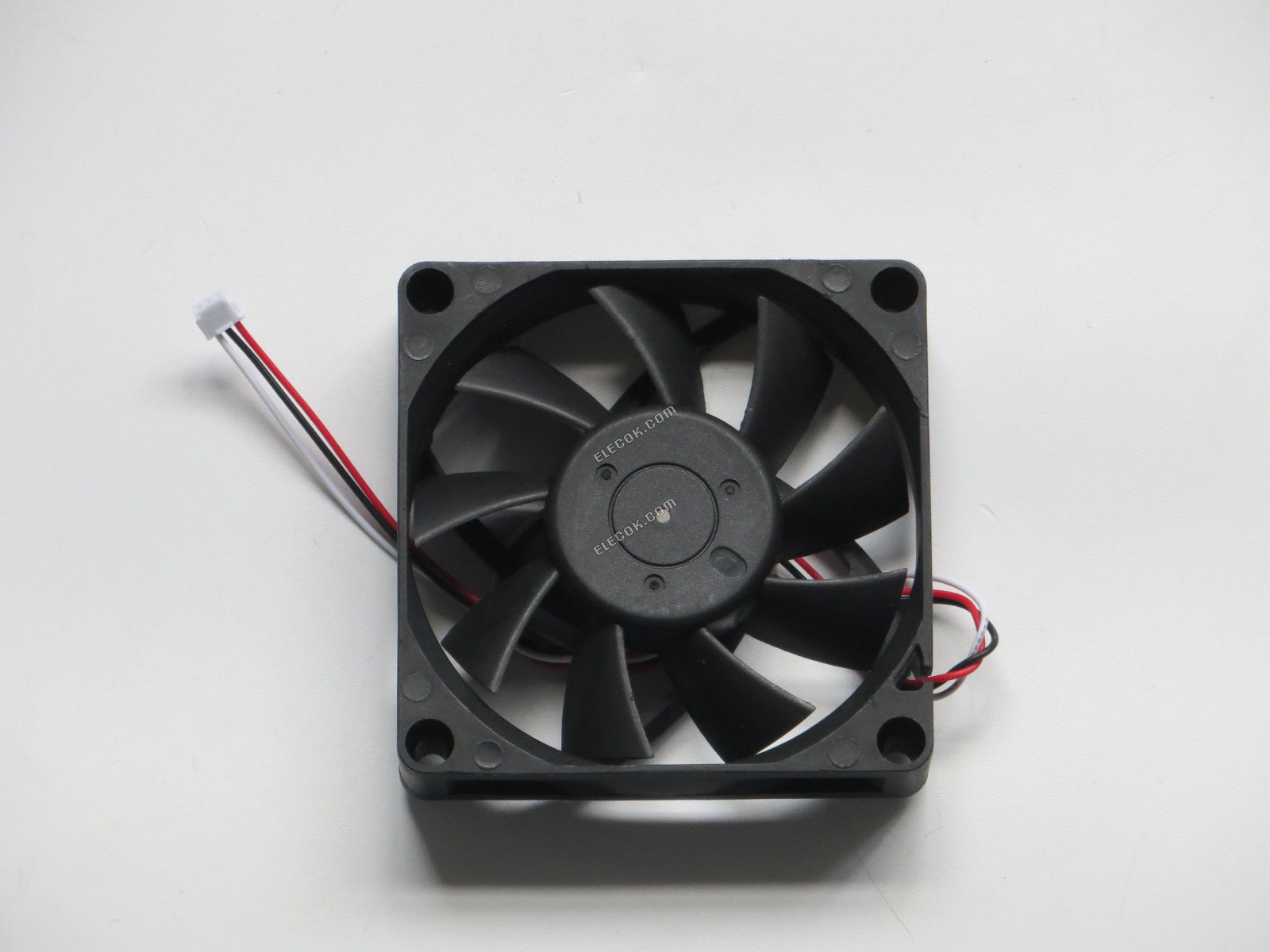 Delta Electronics AUB0712LB 7T63, sq70x70x15mm, 3 vodiče, 12V 0,14A 