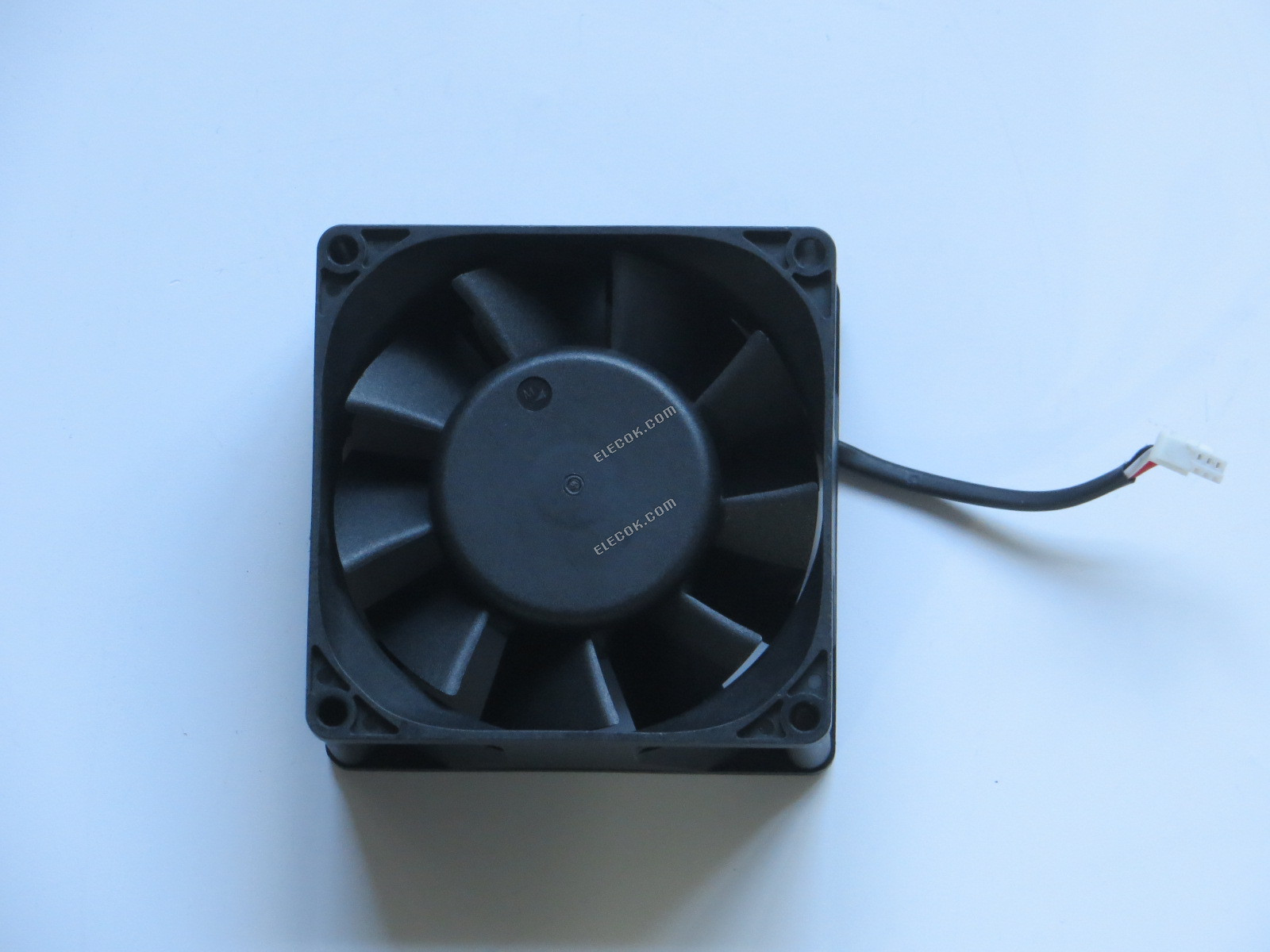 M DZ08038B24UR 24V 0,8A 3 vezeték Hűtőventilátor 