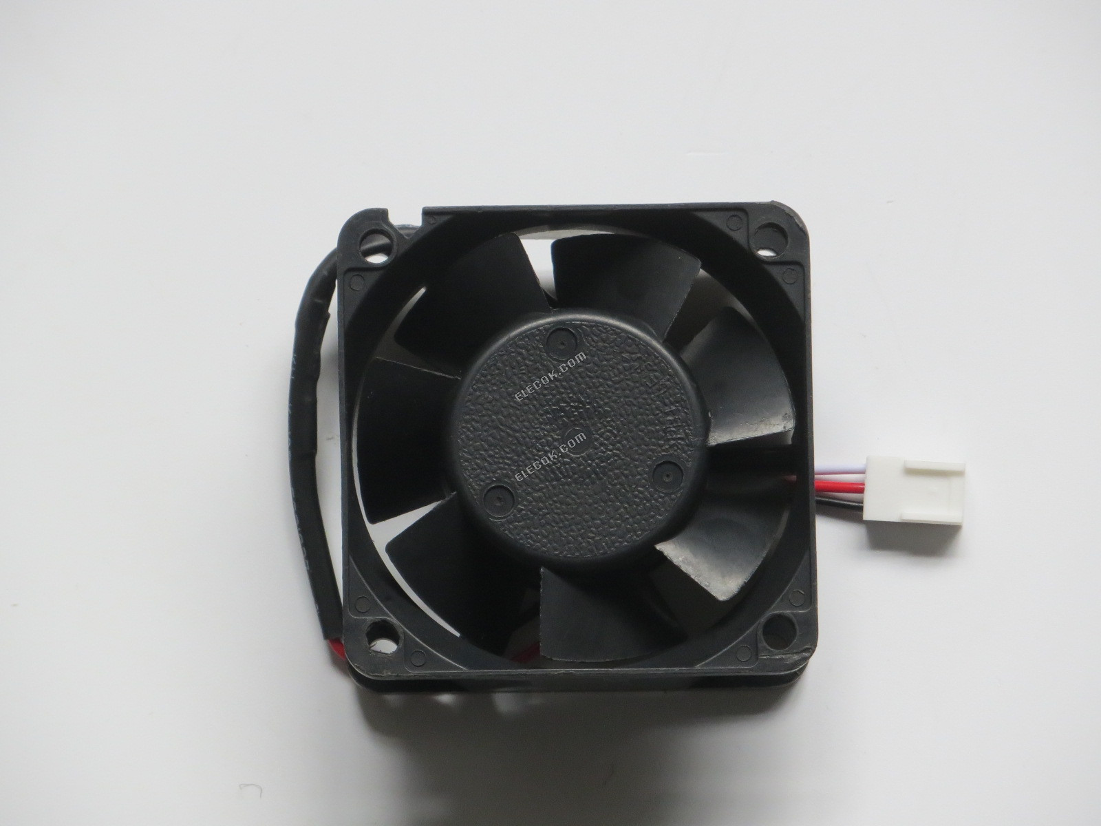 NMB 2410ML-04W-B79-B00 12V 0,58A 3 vodiče Chladicí Ventilátor 