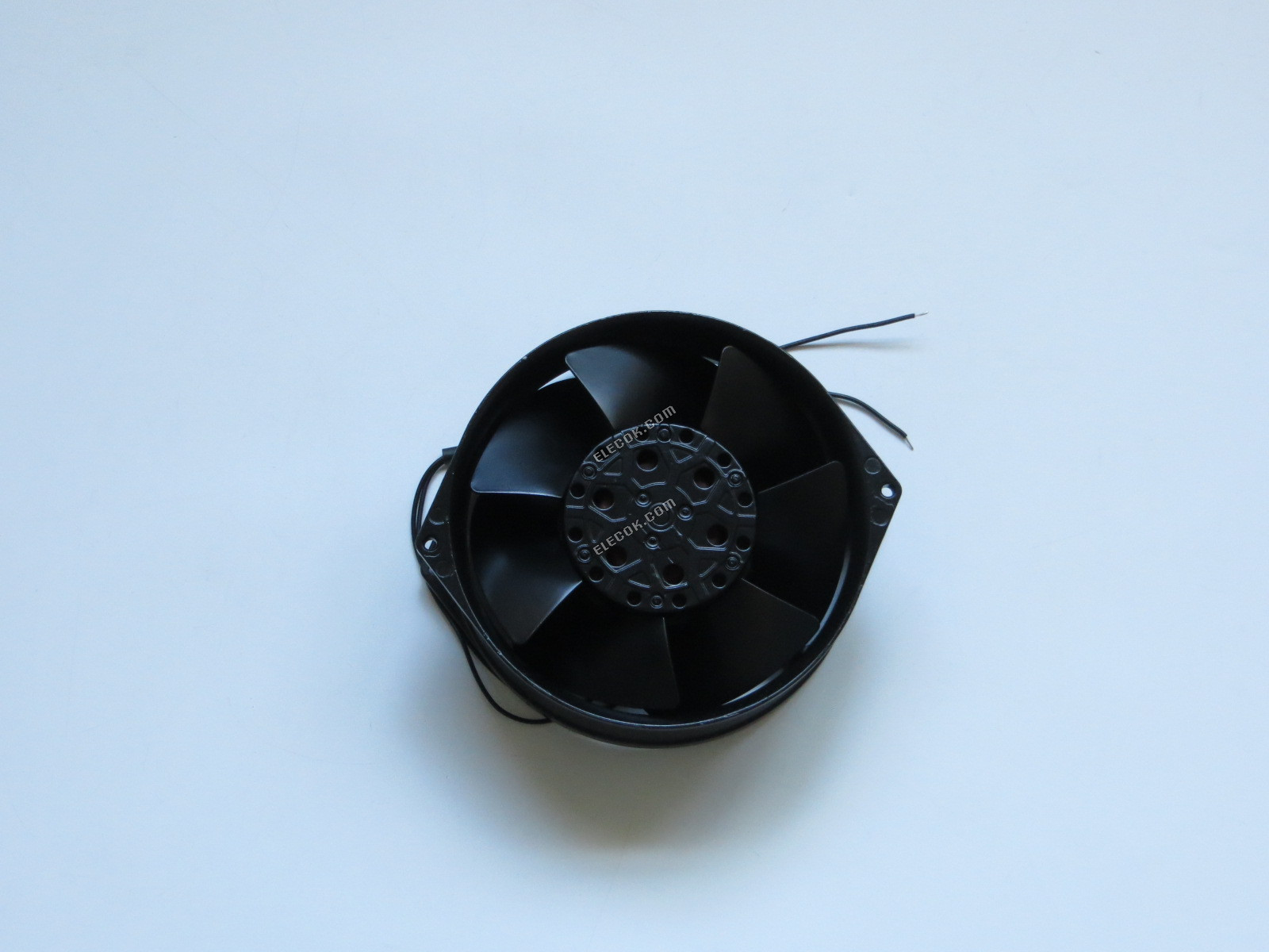 EBM-Papst W2S130-AA03-97 230V 45/39W 2 vodiče Chladicí Ventilátor, repasovaný 