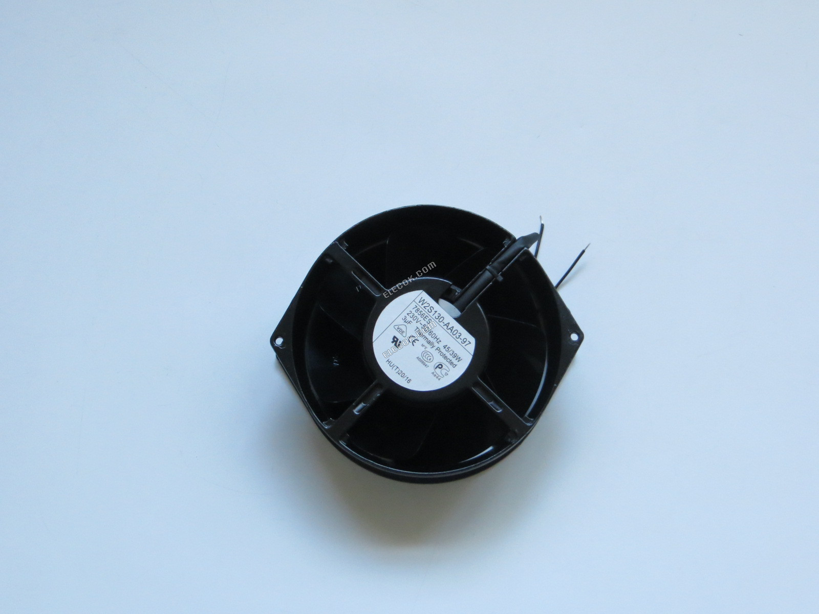 EBM-Papst W2S130-AA03-97 230V 45/39W 2 vodiče Chladicí Ventilátor, repasovaný 