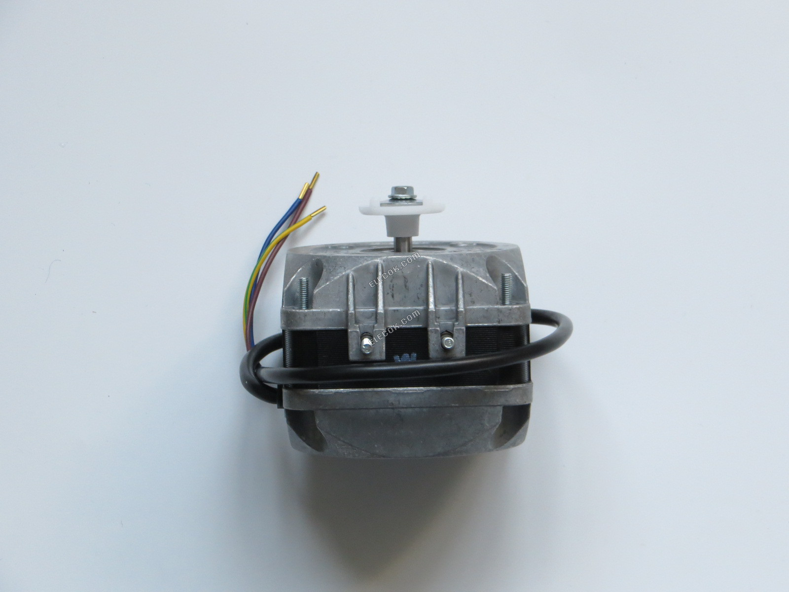 Ebmpapst M4Q045-CA03-51 230V 0,25/0,22A 10/9W 3 vezeték Hűtőventilátor 