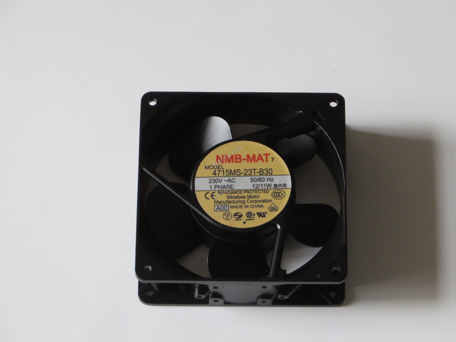 NMB 4715MS-23T-B30 230V 50/60HZ 0.10/0,11A 12/11W Hűtőventilátor 