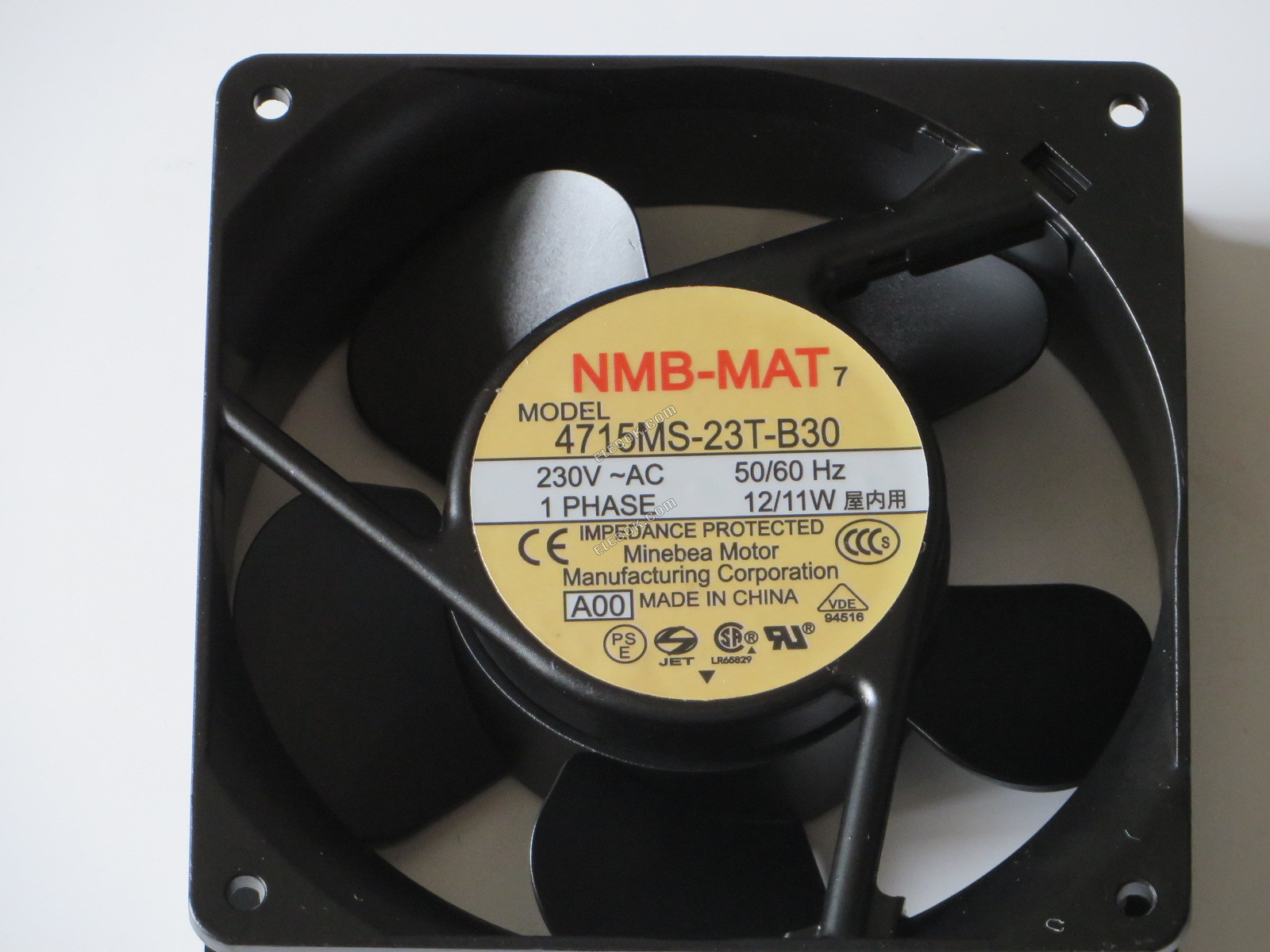 NMB 4715MS-23T-B30 230V 50/60HZ 0.10/0,11A 12/11W Hűtőventilátor 