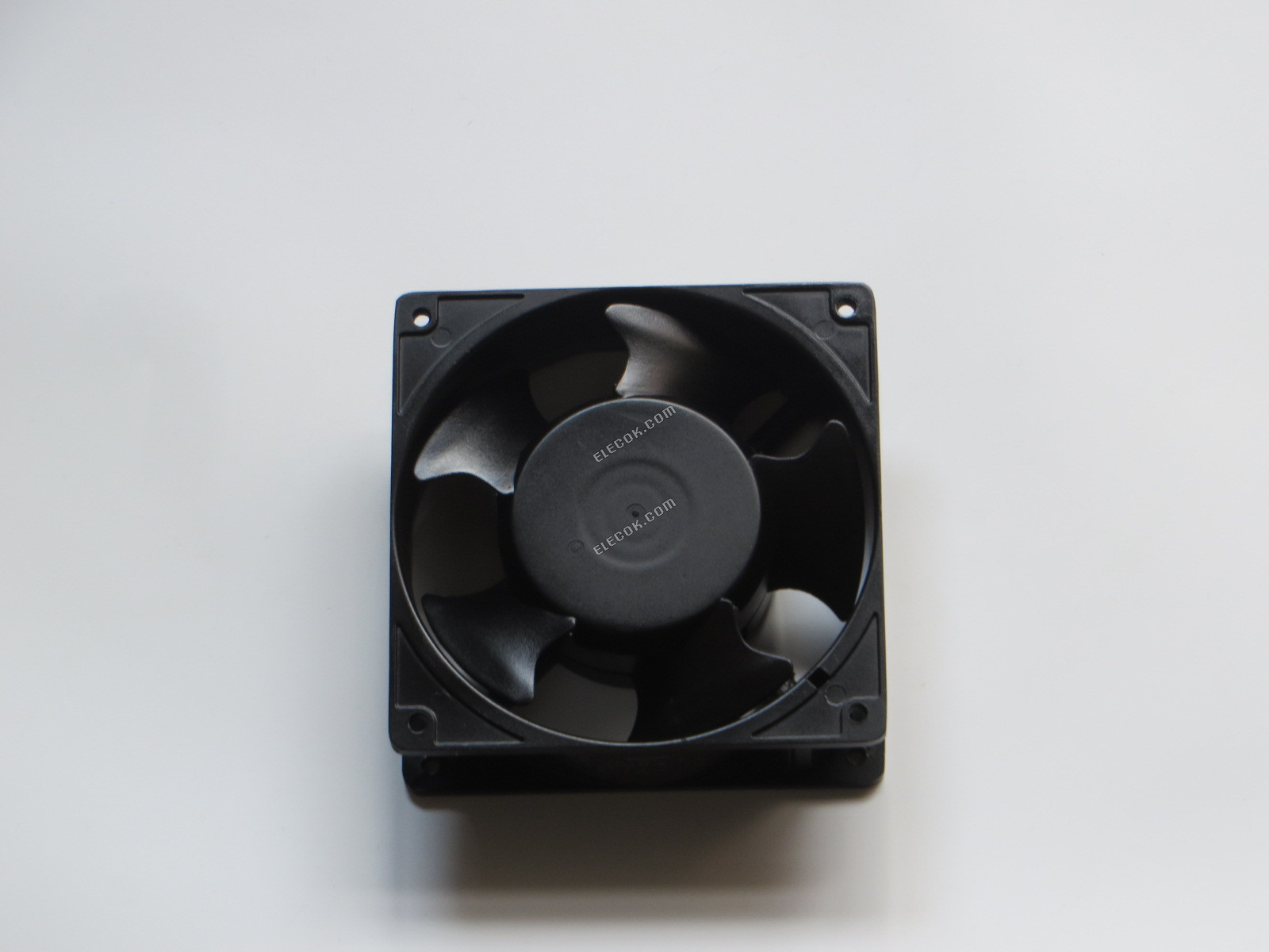 Kaku KA1238HA1SAT 110V-120v 50/60HZ 0,27/0,23A Serverový čtvercový Ventilátor se zásuvkovým připojením 