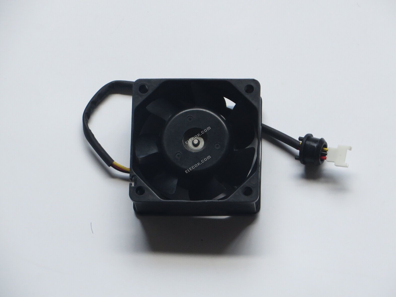 SANYO 9WF0624H4D04 24V 0,15A 3 Vodiče Chladicí Ventilátor 