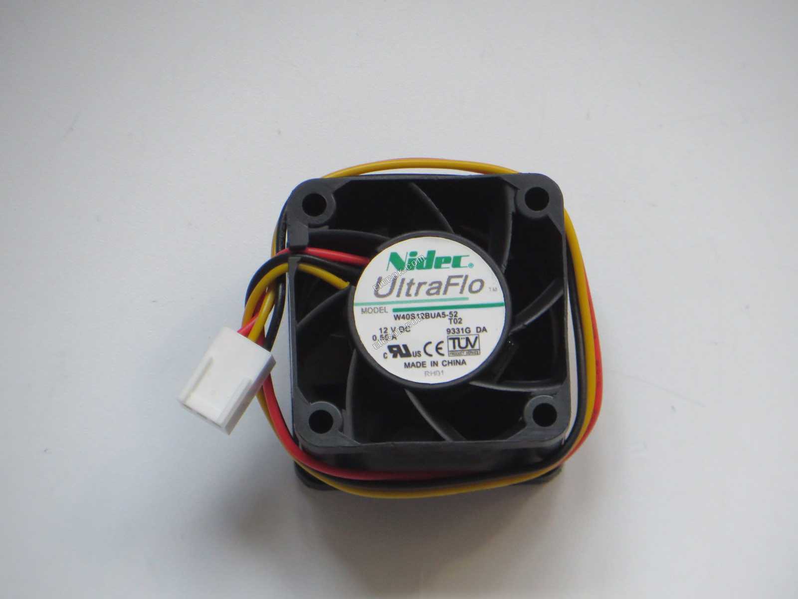 Nidec W40S12BUA5-52 12V 0,55A 3 vezeték Hűtőventilátor, felújított 