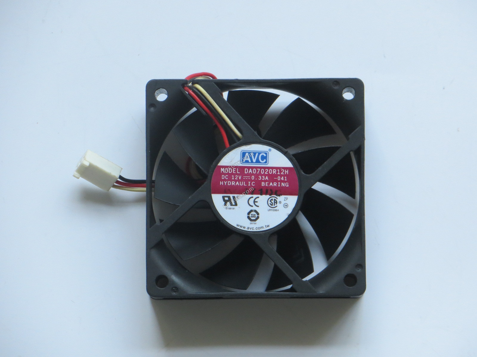 AVC DA07020R12H 12V 0,33A 3 vodiče Bílá řádek Chladicí Ventilátor 