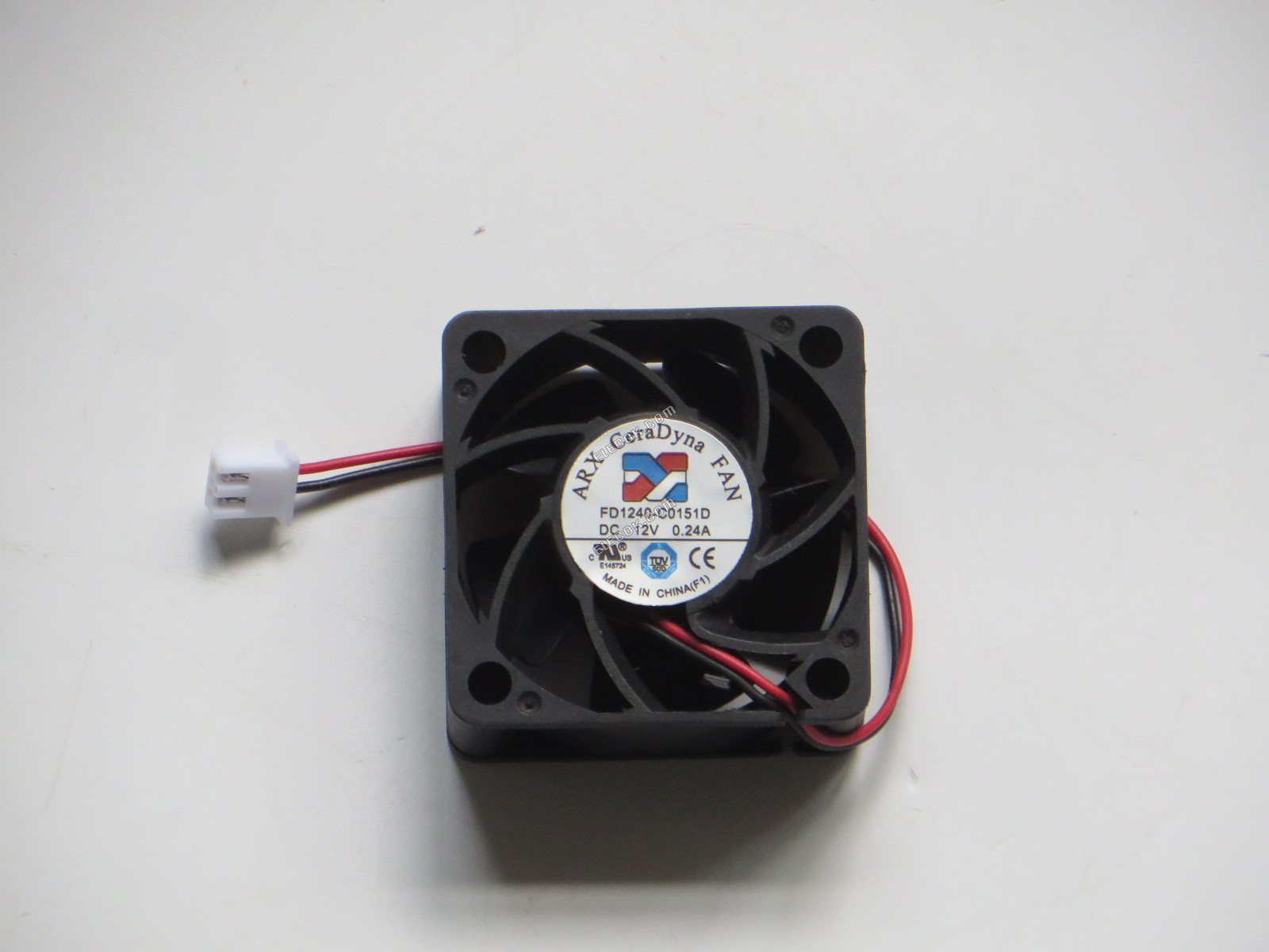 ARX FD1240-C0151D Szerver - Négyzet Ventilátor 12V0.24A, sq40x40x20mm, 100x2Wx2P 2 Vezeték 