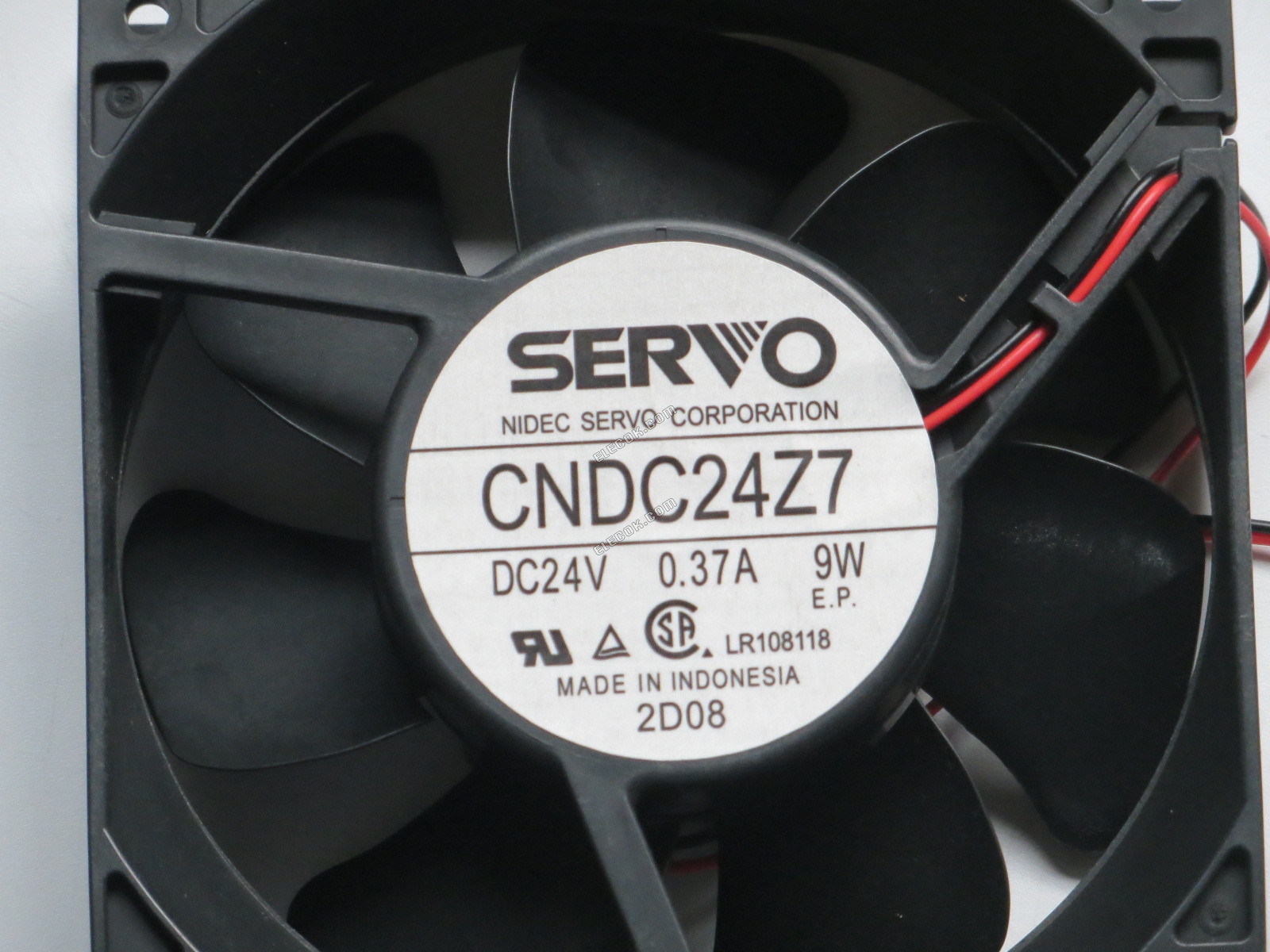 SERVO CNDC24Z7 24V 0,37A 9W 2 vezetékek Hűtőventilátor 
