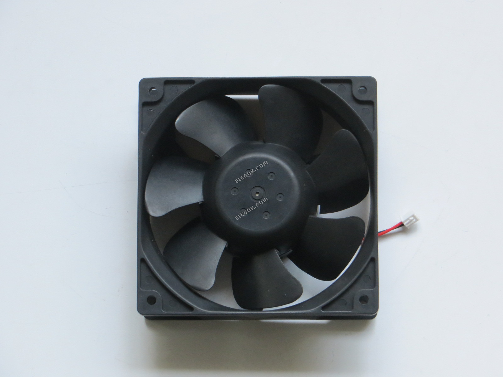 SERVO CNDC24Z7 24V 0,37A 9W 2 vezetékek Hűtőventilátor 