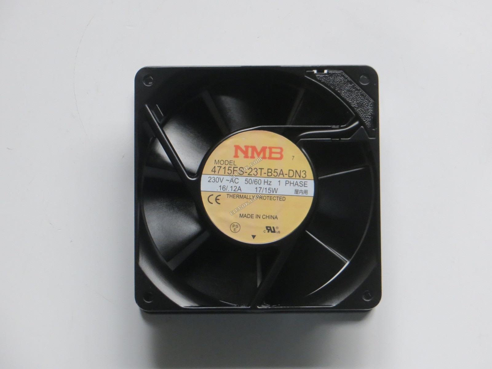 NMB 4715FS-23T-B5A-DN3 230V 0,16/0,12A 17/15W Ventilátor aljzatos csatlakozással 