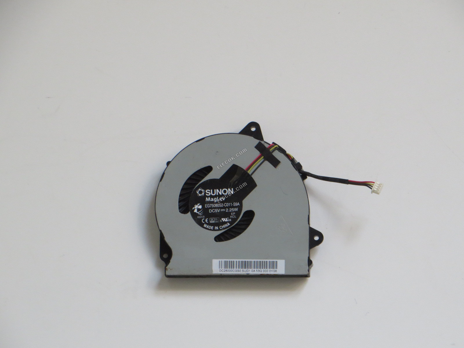 SUNON EG75080S2-C011-S9A Hűtőventilátor DC 5V 2,25W 4 vezeték Hűtőventilátor, használt 