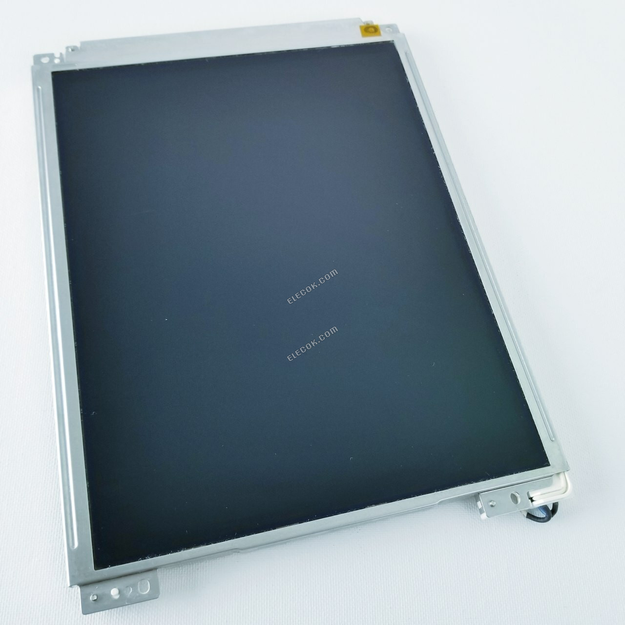 LQ10D32A SHARP 10.4" a-Si TFT-LCD แผง มือสอง 