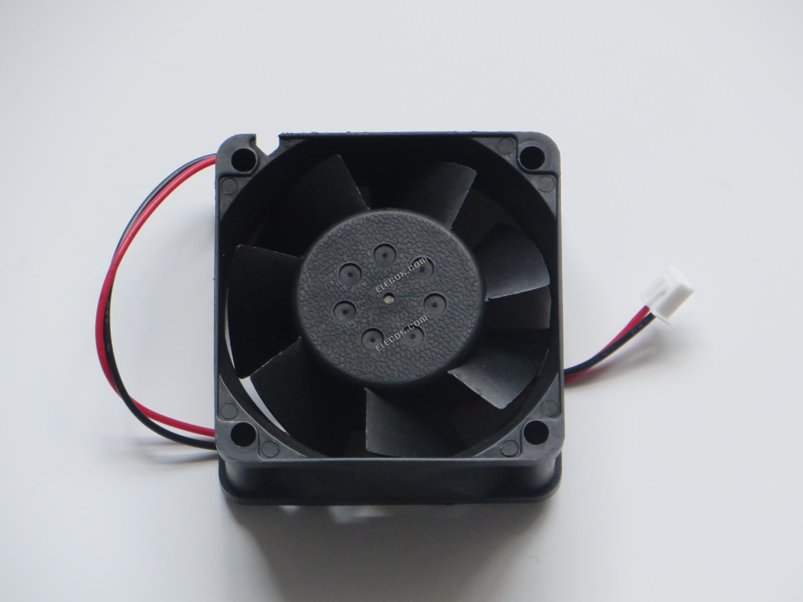 NMB 2410ML-05W-B60 6025 24V 0,17A 2 vezeték ventilátor -val/-vel fehér csatlakozó 