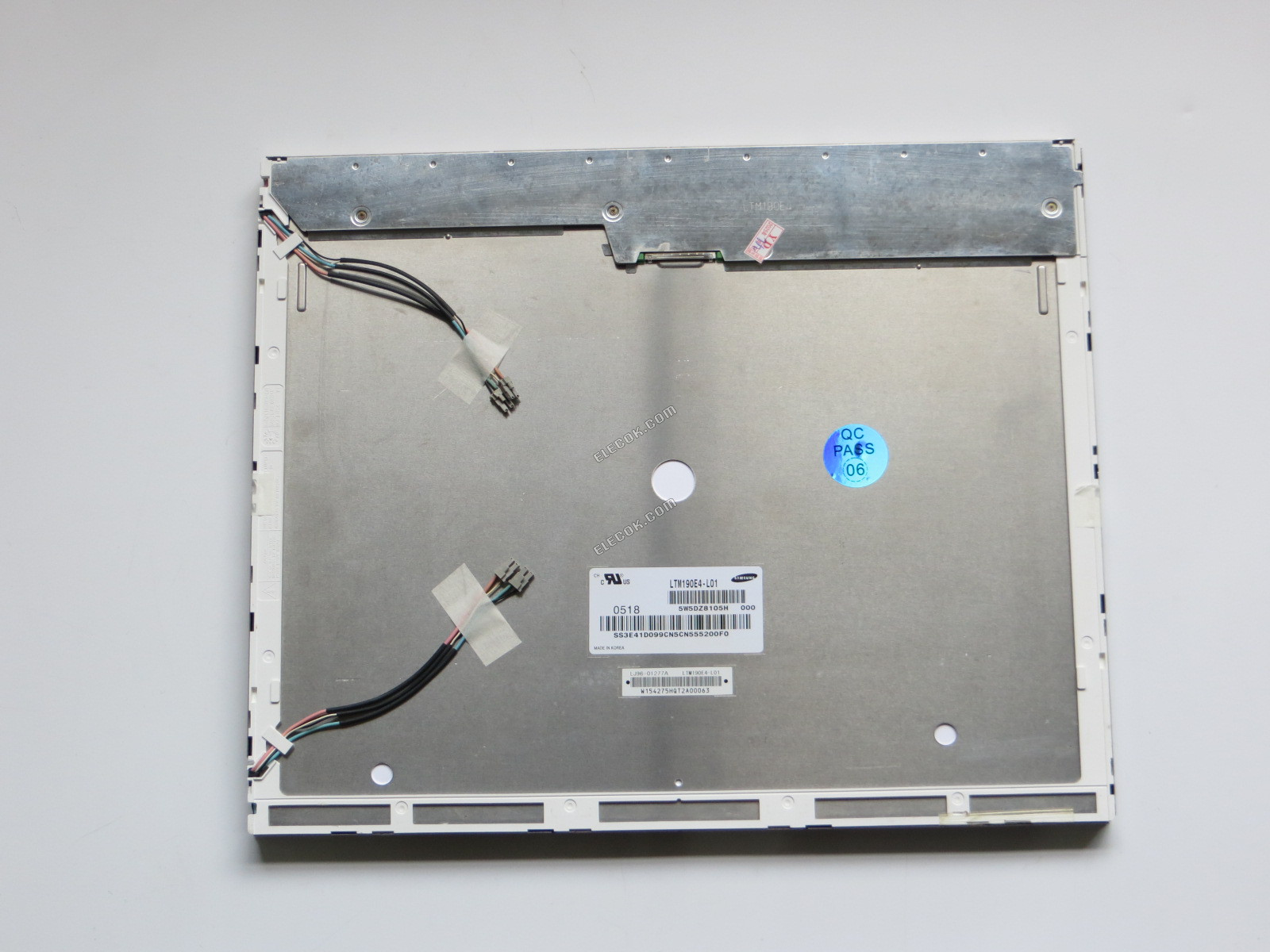 LTM190E4-L01 SAMSUNG 19.0" a-Si TFT-LCD Panel 