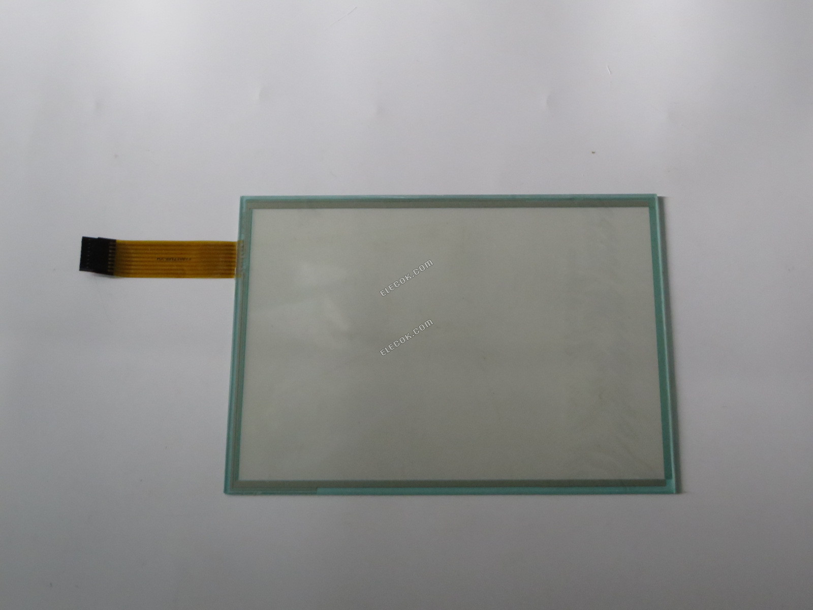 FG8_10.4-00001 - érintő panel csere 