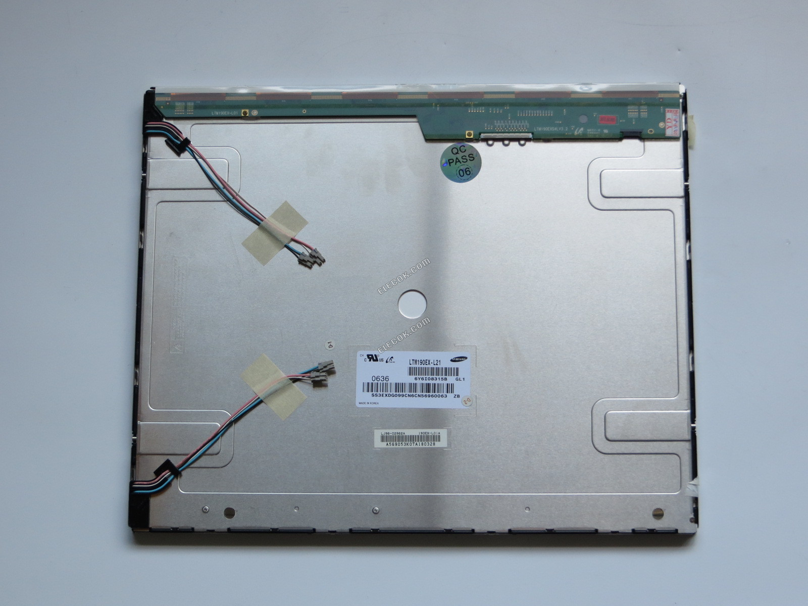 LTM190EX-L21 SAMSUNG 19.0" a-Si TFT-LCD Panel 
