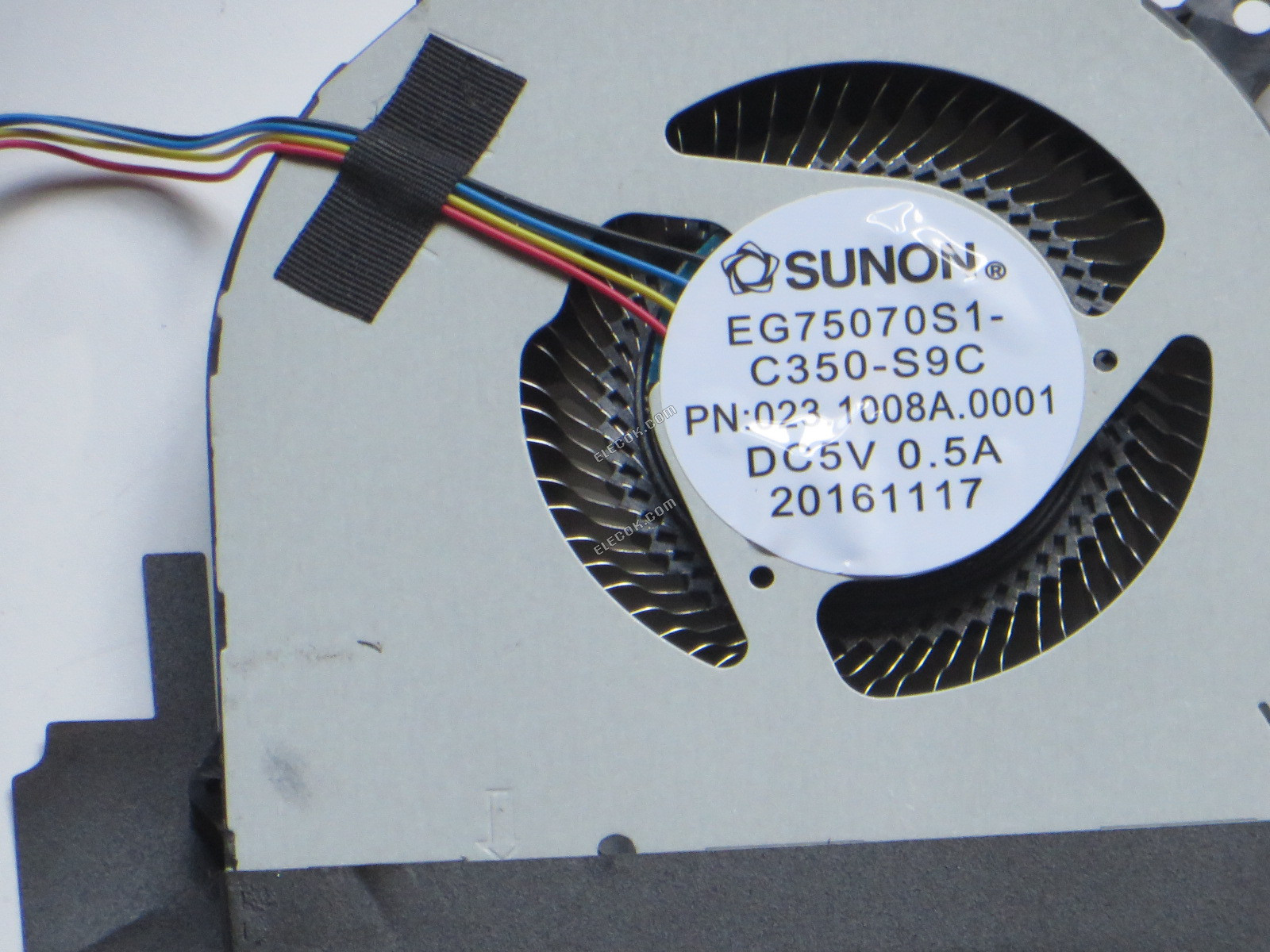 SUNON EG75070S1-C350-S9C Hűtőventilátor EG75070S1-C350-S9C, 023.1008A.0001 5V 0.50A 4 vezeték hűtőventilátor 