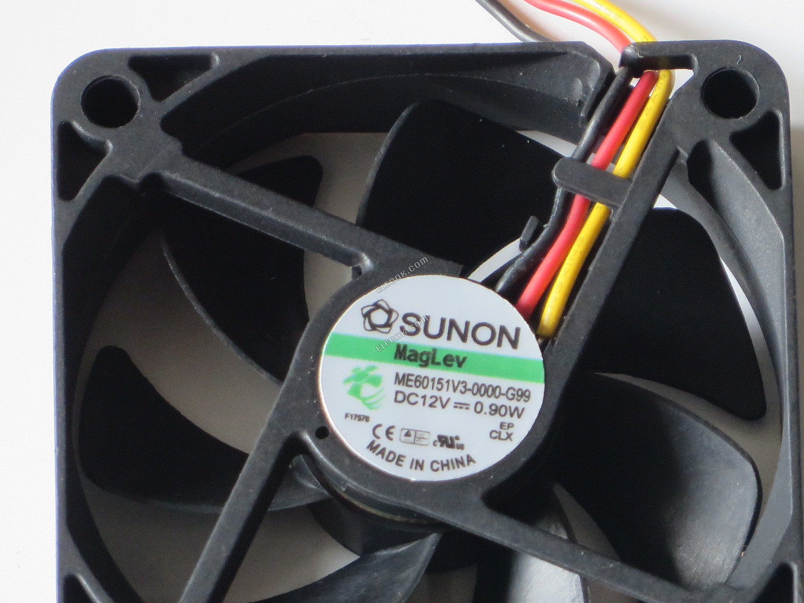 SUNON ME60151V3-0000-G99 12V 0.90W 3 vezeték hűtőventilátor 