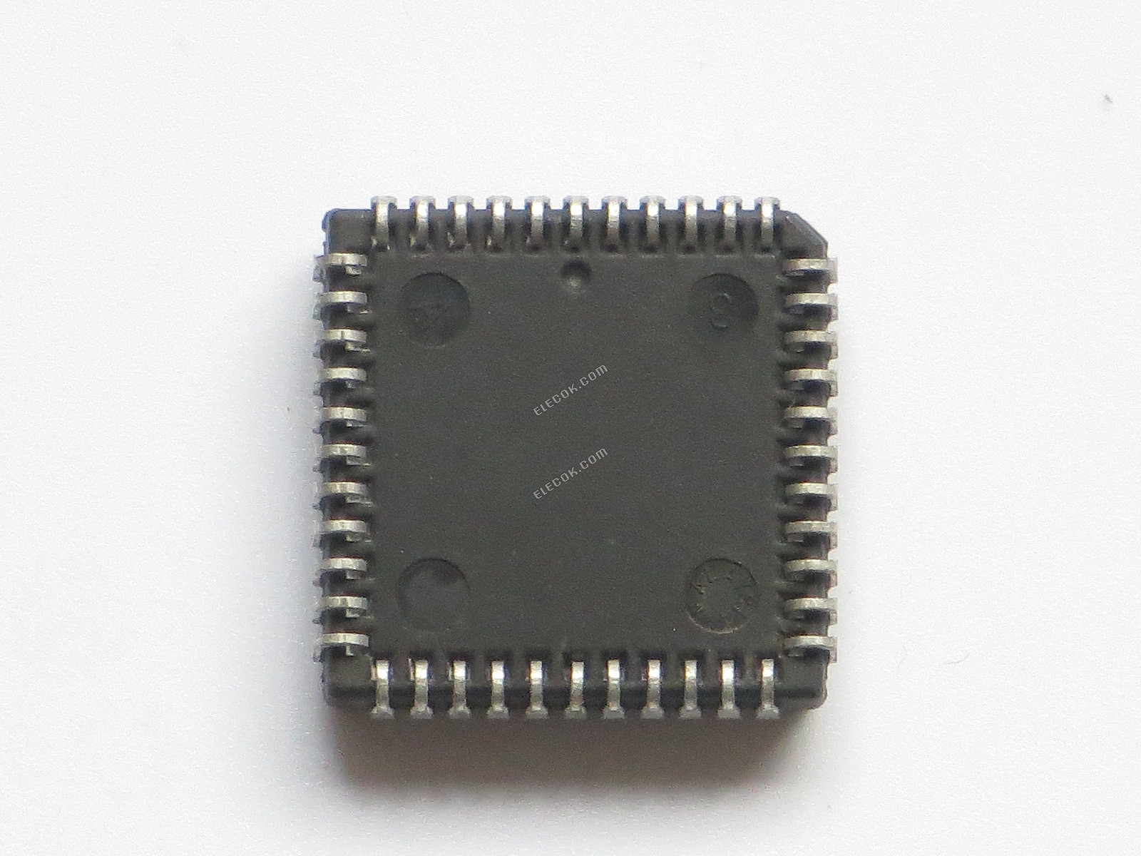 MC68HC705C8ACFNE Freescale Semiconductor 