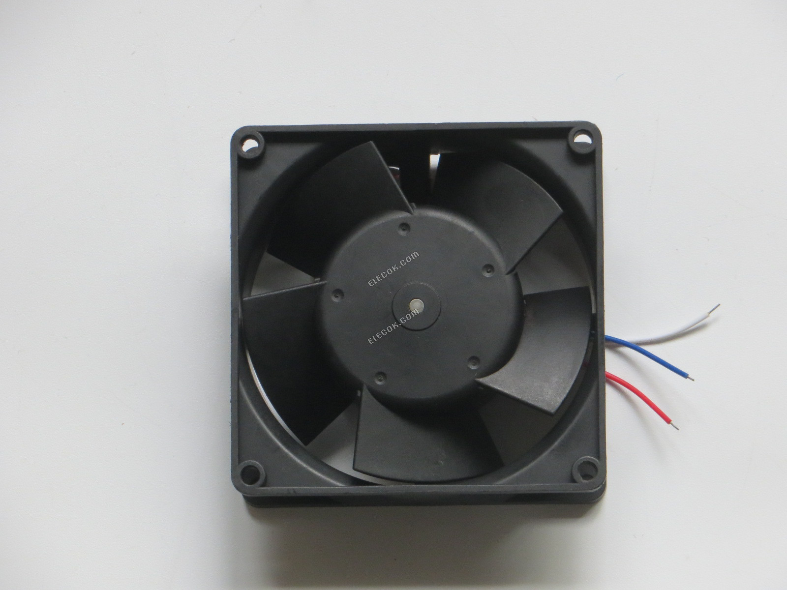 ebm-papst 3314 HPR Szerver - Négyzetes Ventilátor sq90x90x32mm, 3 vezeték, 24V 4,8W 