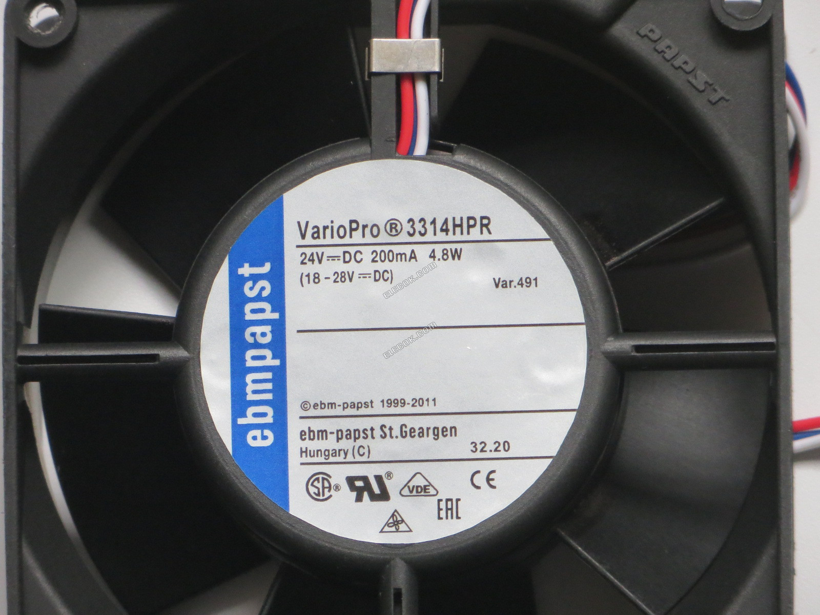 ebm-papst 3314 HPR Szerver - Négyzetes Ventilátor sq90x90x32mm, 3 vezeték, 24V 4,8W 