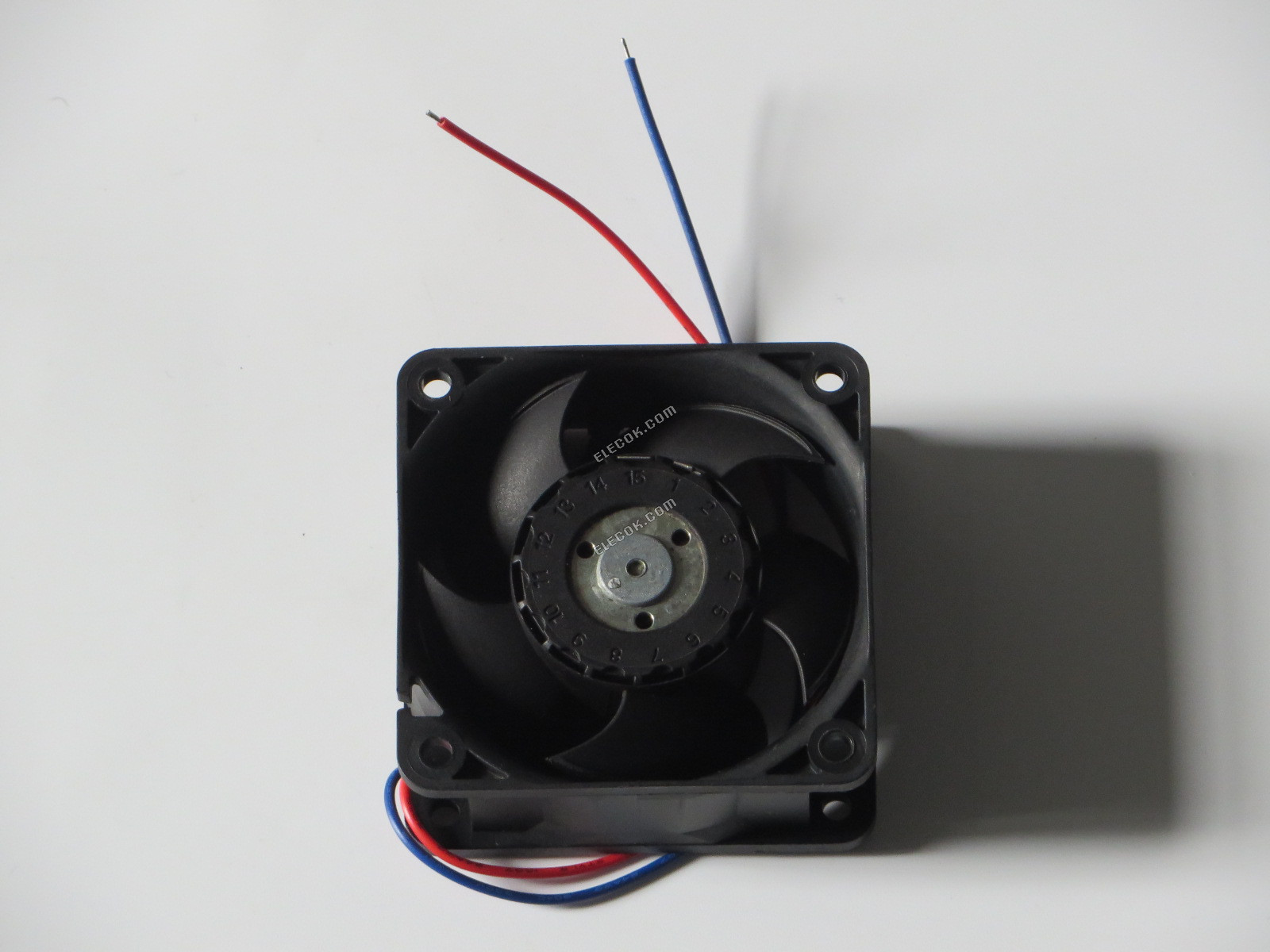 EBM-Papst 622HH 12V 3,5W 2 vodiče Chlazení Fan，Refurbished 