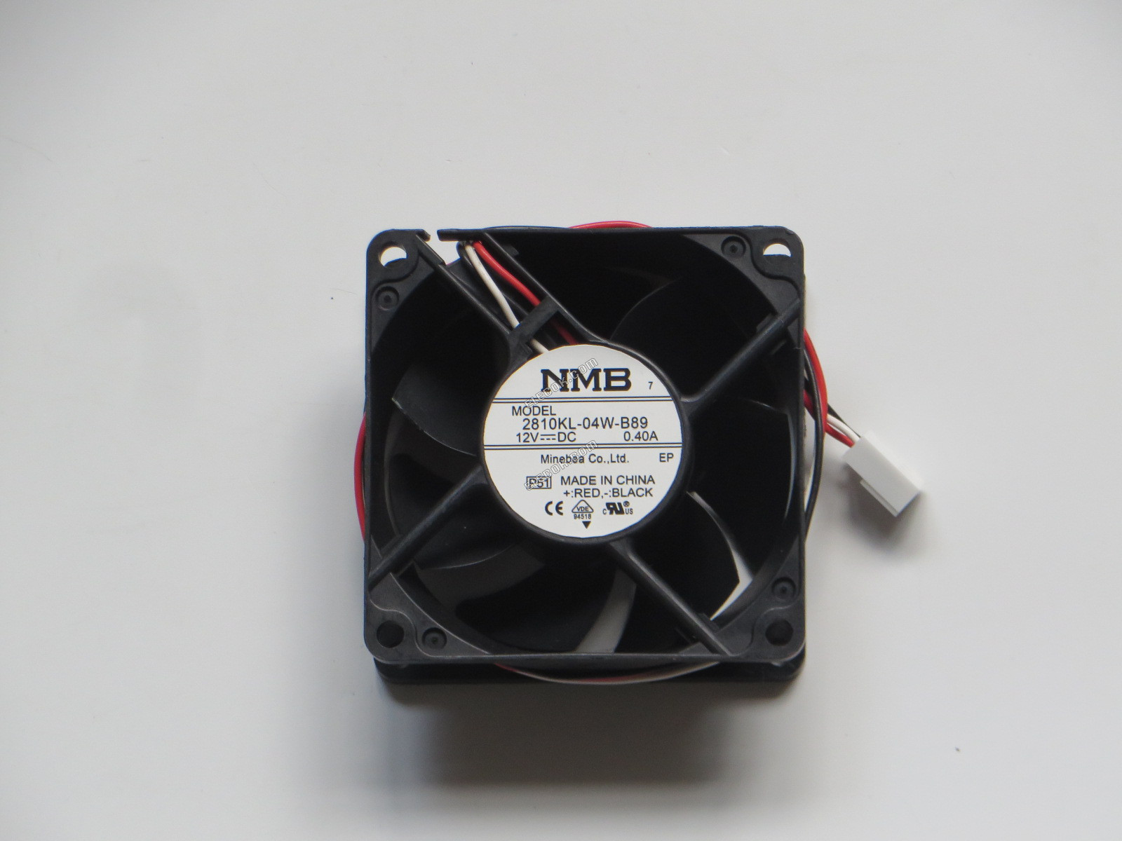 NMB 2810KL-04W-B89 12V 0.40A 3 vodiče Chladicí Ventilátor 