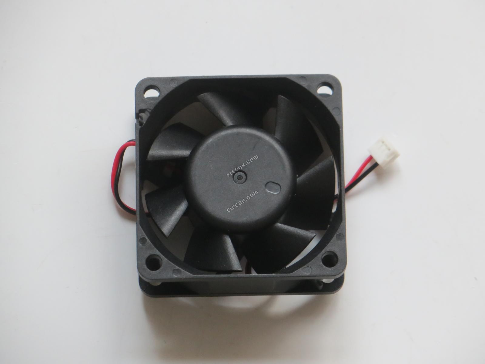 Nidec D06A-24TS8 01 24V 0,15A 2 vezeték Hűtőventilátor, helyettesítő 