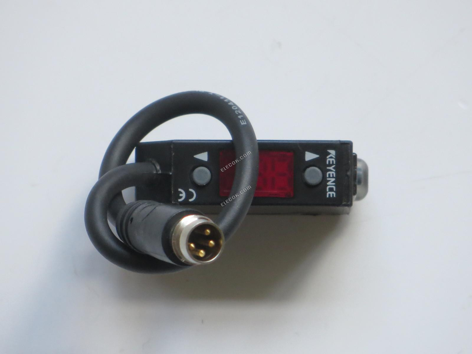 KEYENCE PZ-V32P Fotoelektrický Spínač Sensor 