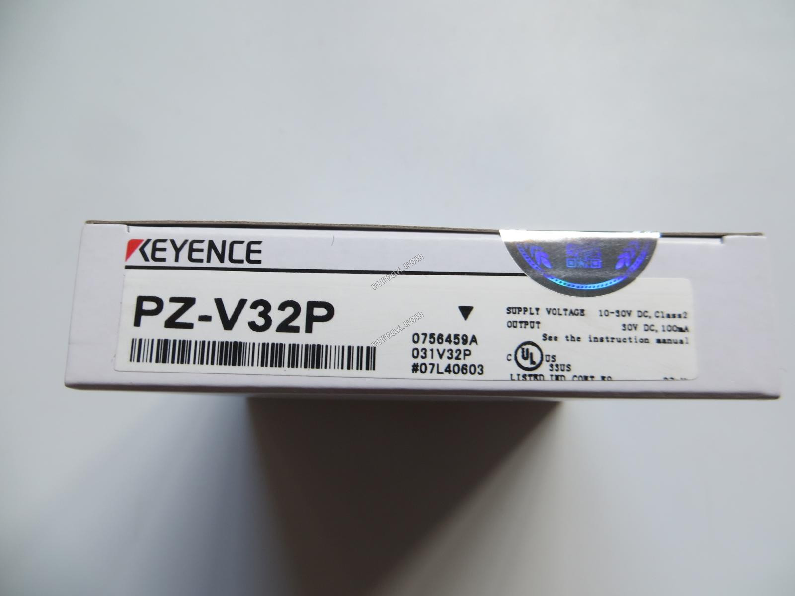 KEYENCE PZ-V32P Fotoelektrický Spínač Sensor 