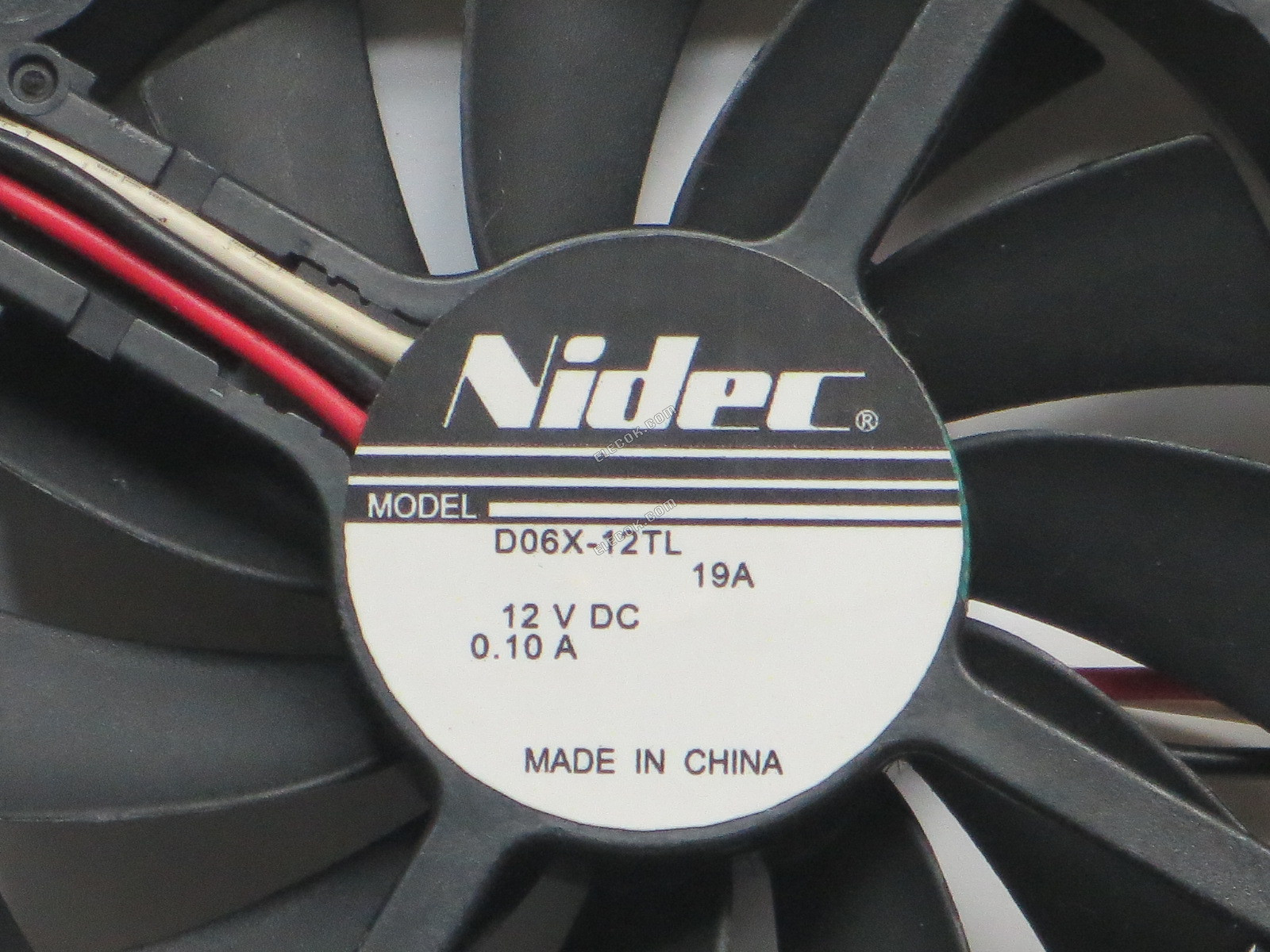NIDEC D06X-12TL 19A 12V 0.10A 3 vodiče Chladicí Ventilátor 