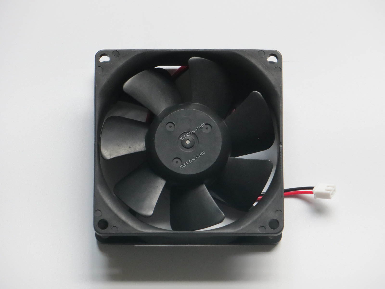 SERVO PUDC24U3CR-L38 24V 0,12A 2,8W 2 vodiče Chladicí Ventilátor 