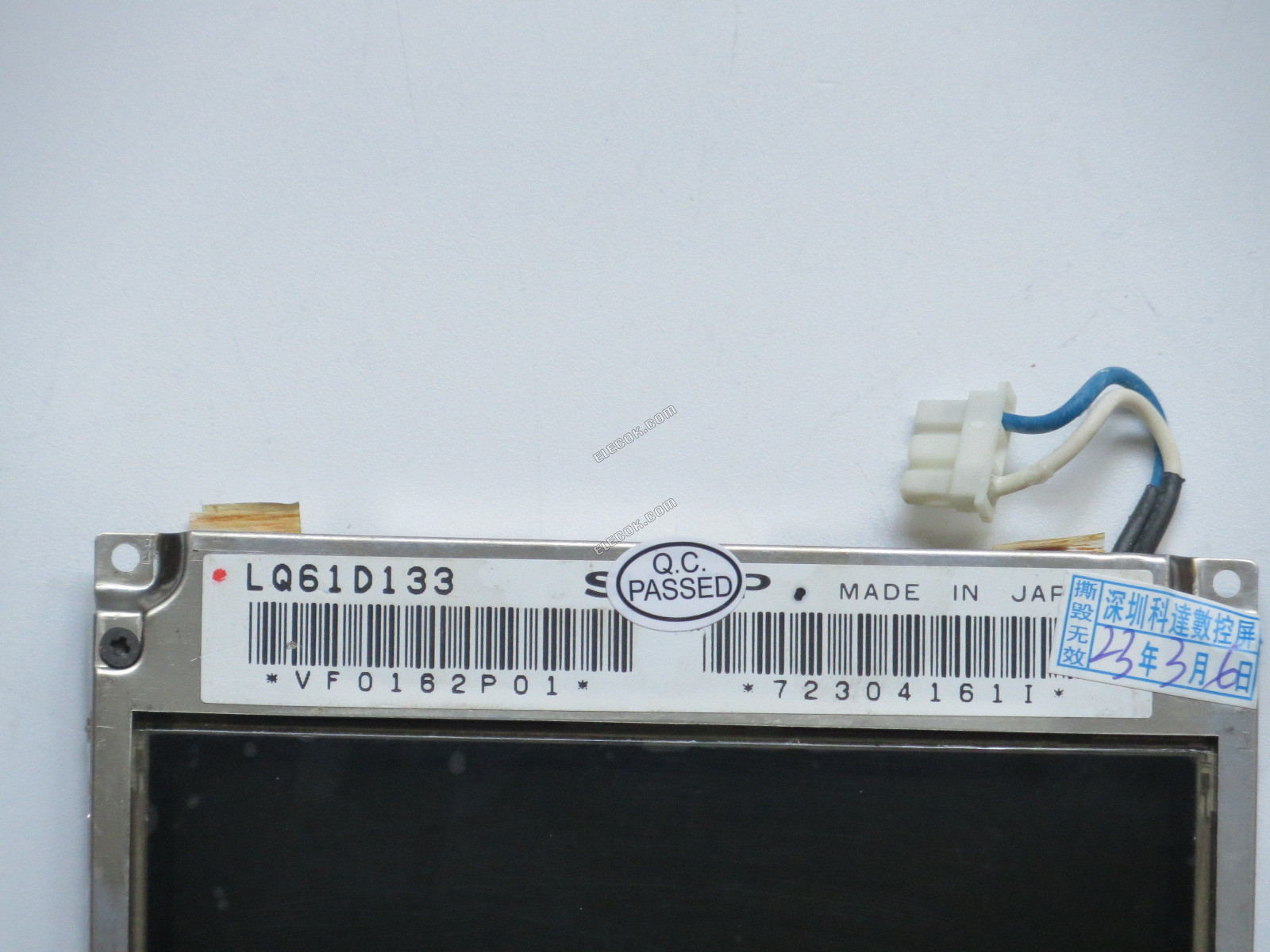 LQ61D133 SHARP 6,1" A-Si TFT-LCD Panel Použitý 