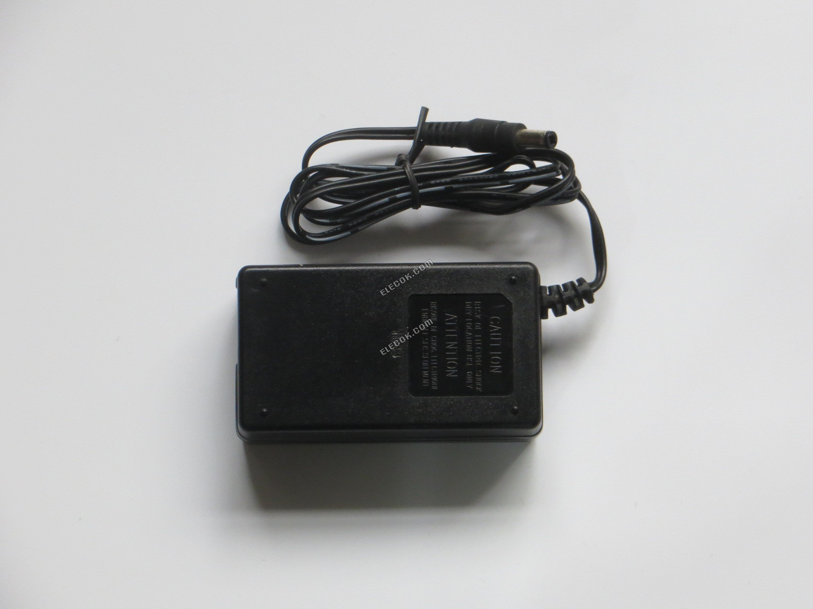 Buffalo UI315-12 C AC Adaptér 5V-12V 12V 1,25A, 5,5/2.5mm, 2-Prong náhrada 