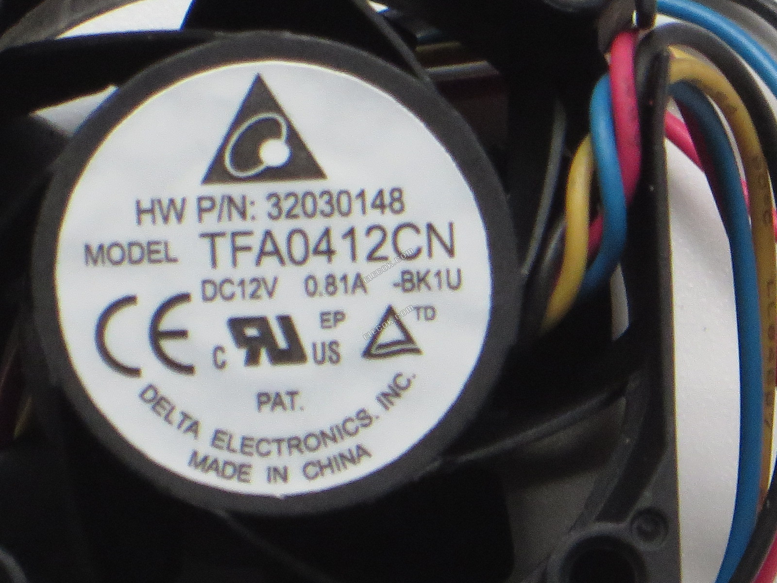 Delta TFA0412CN-BK1U 12V 0,81A 4 vezeték Hűtőventilátor 
