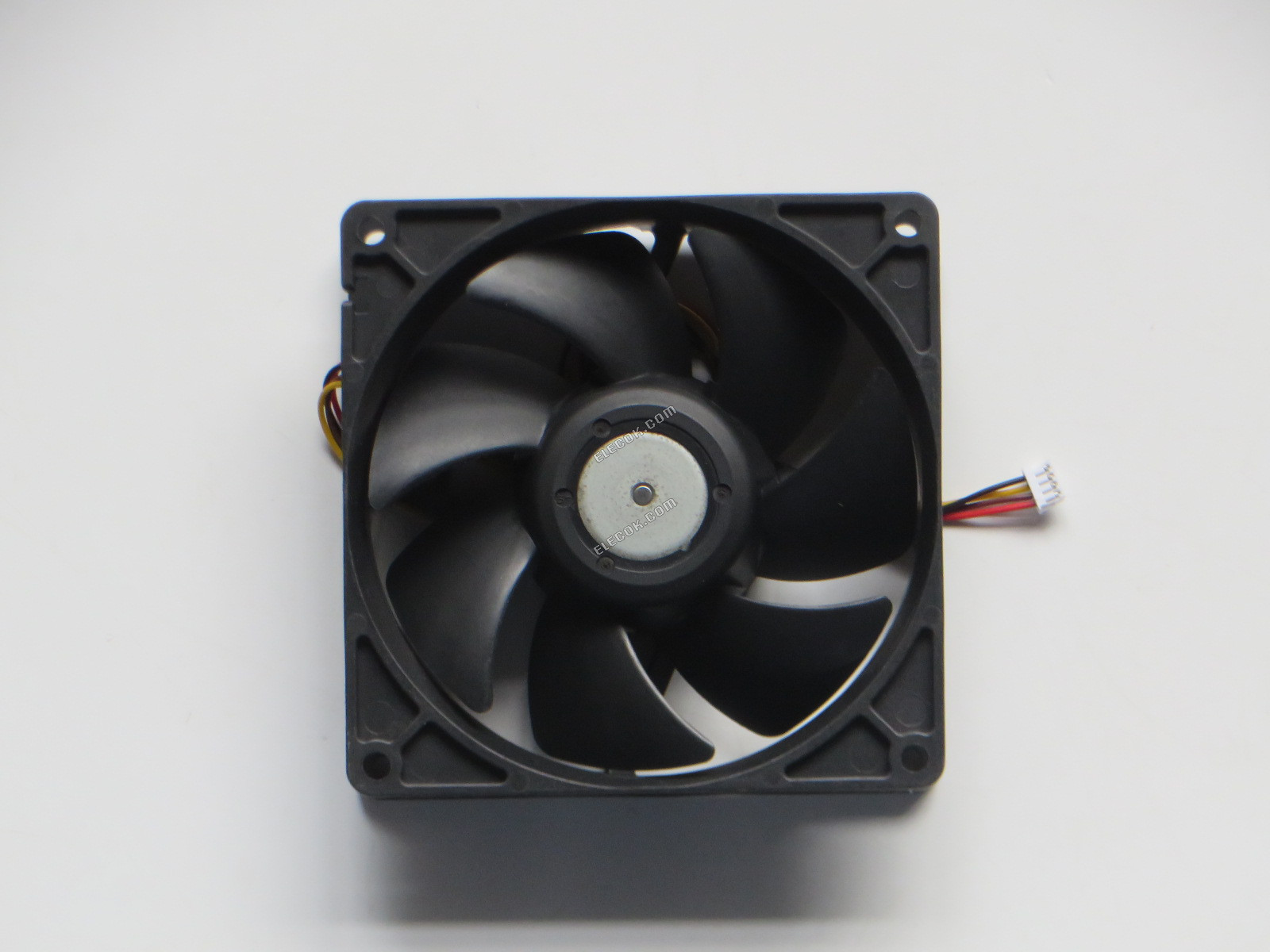Nidec T92T12MUA7-57Z991 12VDC 0,25A 4 vodiče Chladicí Ventilátor 