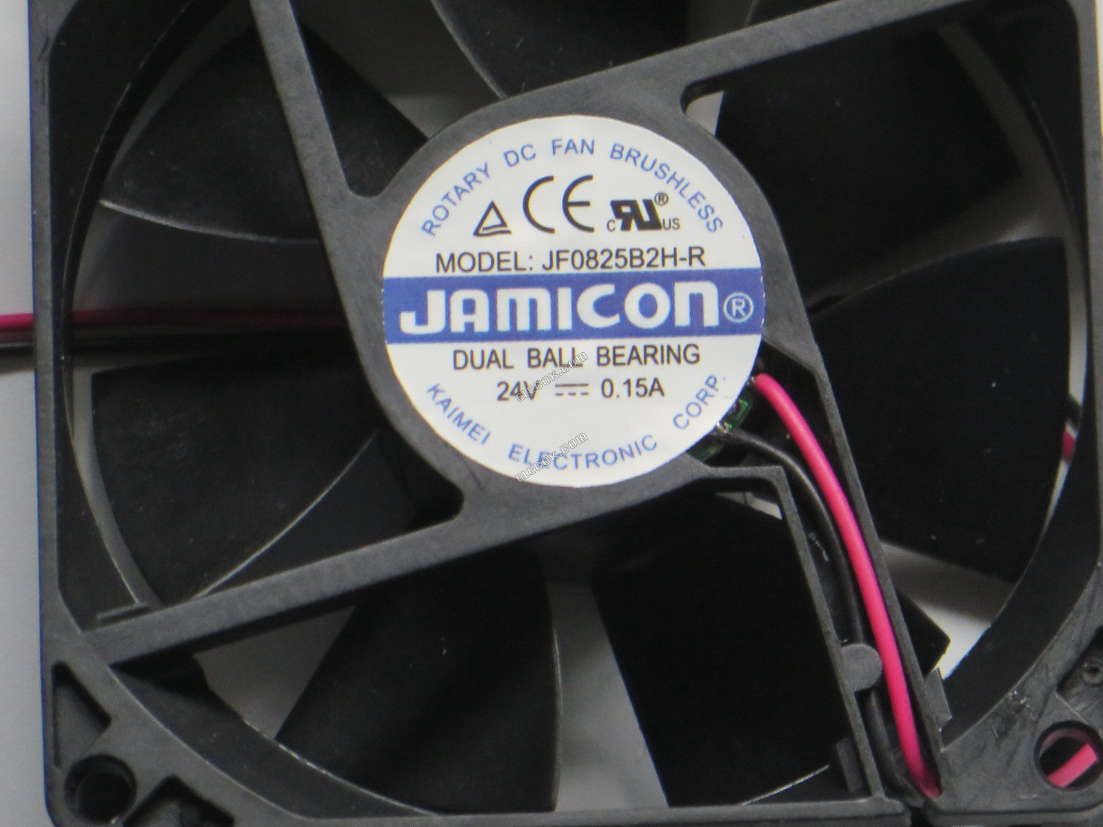 Jamicon JF0825B2H-R Szerver - Négyzet Ventilátor 24V0.15A, sq80x80x25mm, 100x2Wx2P 2 Vezeték 