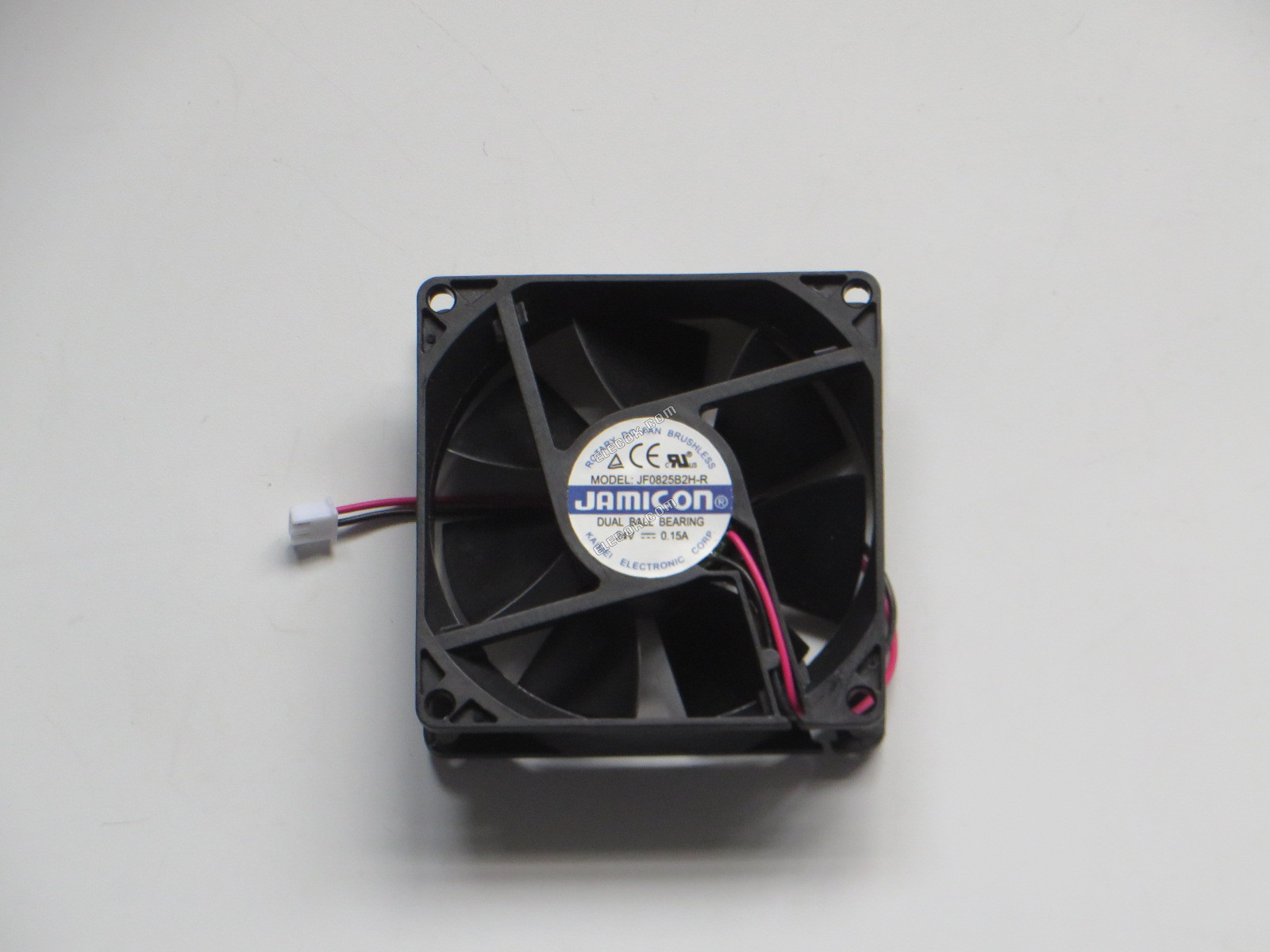 Jamicon JF0825B2H-R Szerver - Négyzet Ventilátor 24V0.15A, sq80x80x25mm, 100x2Wx2P 2 Vezeték 