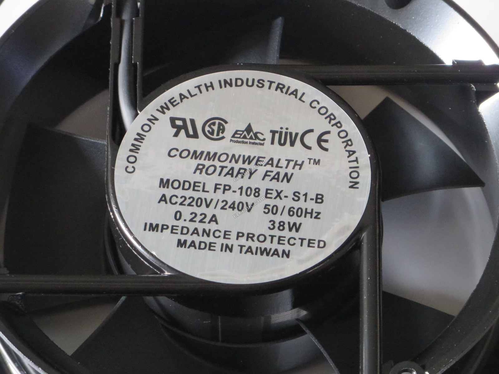 COMMONWEALTH FP-108EX-S1-B AC220/240V 0,22A 38W Hűtőventilátor aljzatos csatlakozással, oval alak 