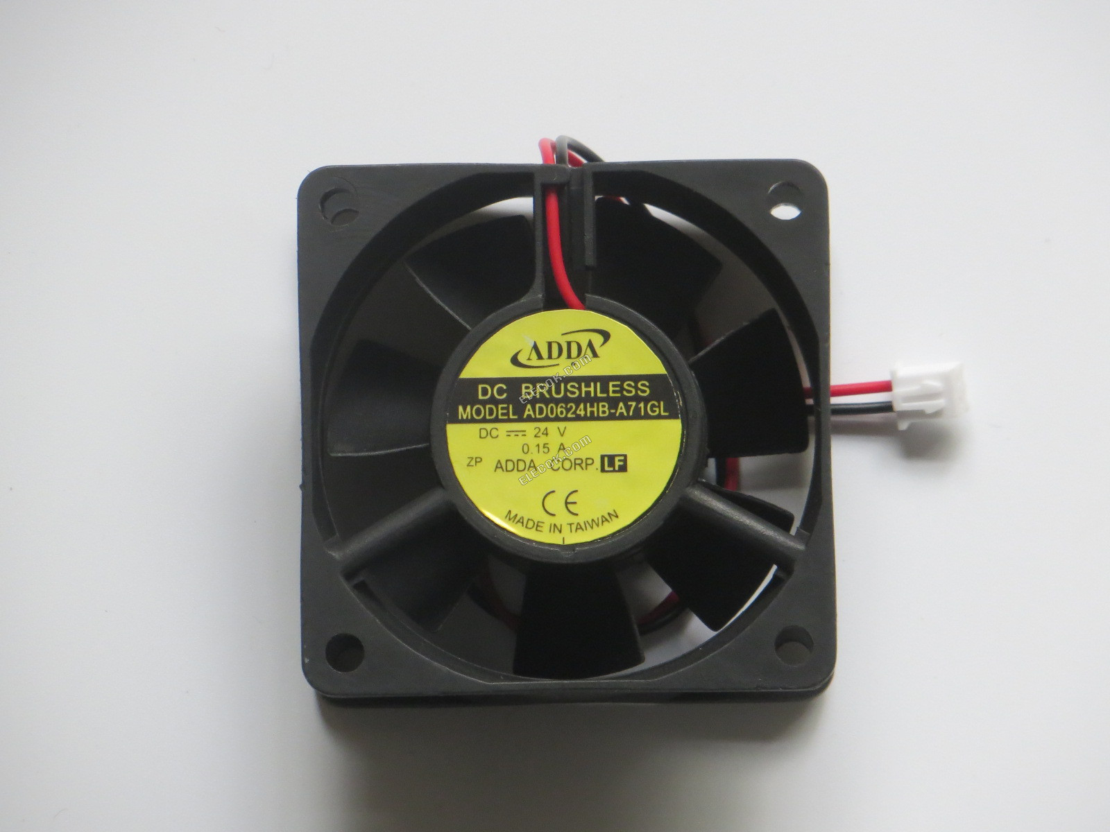ADDA AD0624HB-A71GL 24V 0,15A 3,6W 2 vezeték Hűtőventilátor, felújított 