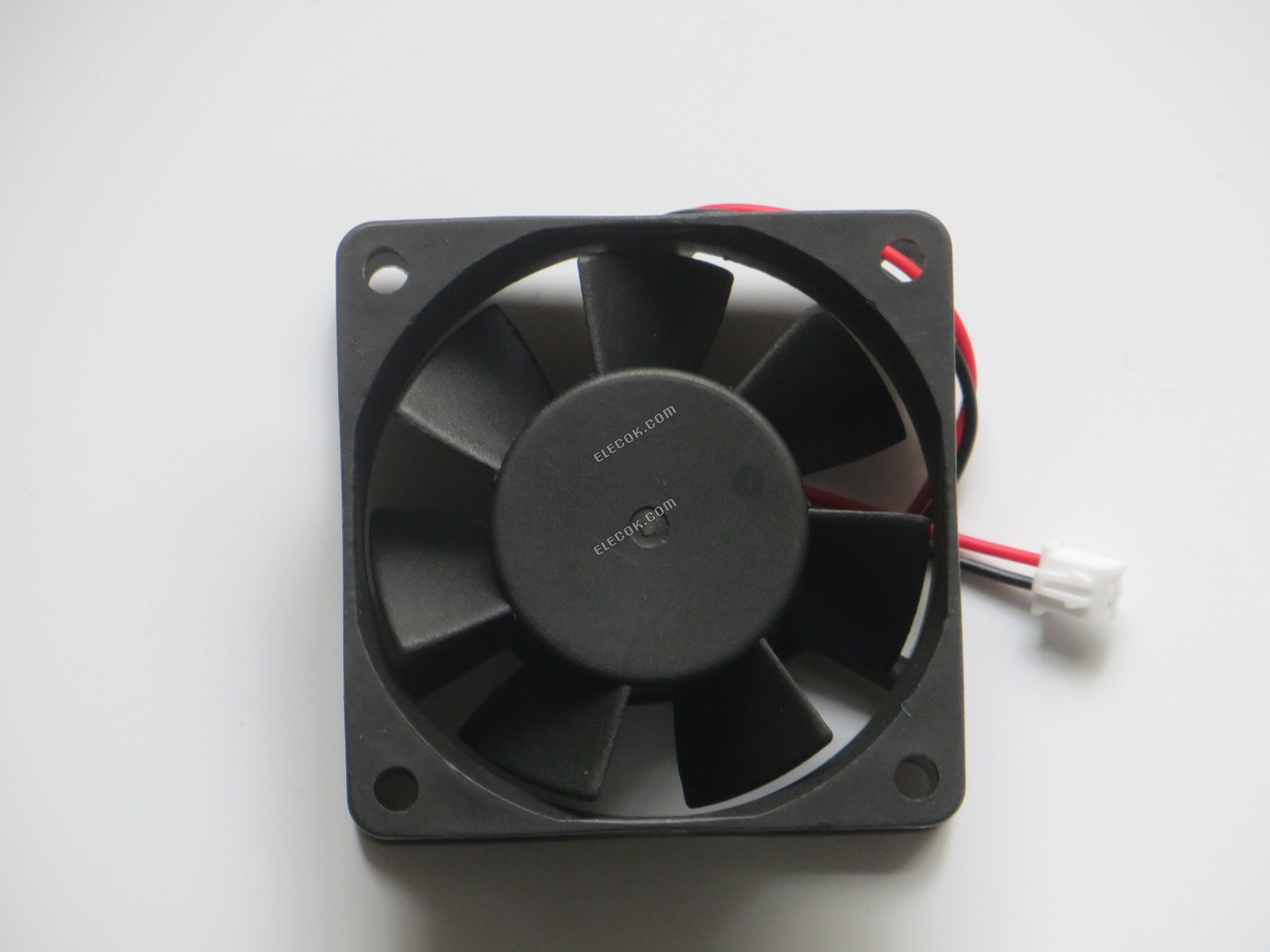 ADDA AD0624HB-A71GL 24V 0,15A 3,6W 2 vezeték Hűtőventilátor, felújított 
