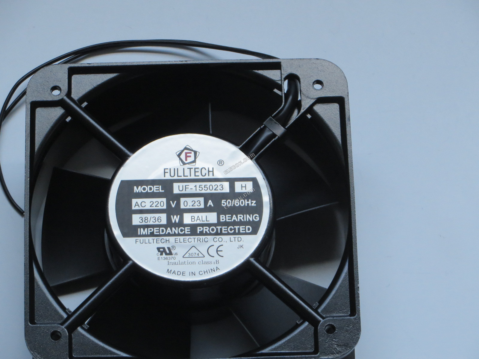fulltecH UF-155023H 220V 0,23A 38/36W 2 vezeték 5blades négyzet alak Hűtőventilátor 