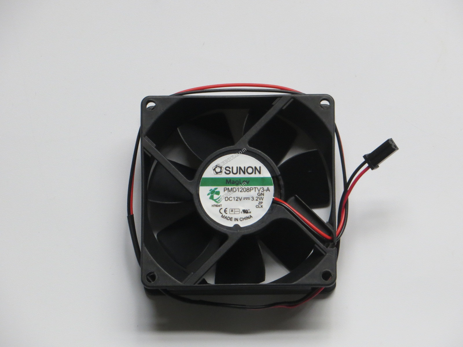 SUNON PMD1208PTV3-A Serverový čtvercový Ventilátor PMD1208PTV3-A 12V 3,2W 2 vodiče 