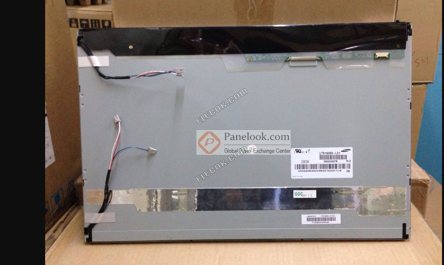 LTM190M2-L31 SAMSUNG 19.0" a-Si TFT-LCD, Panel matte použitý 