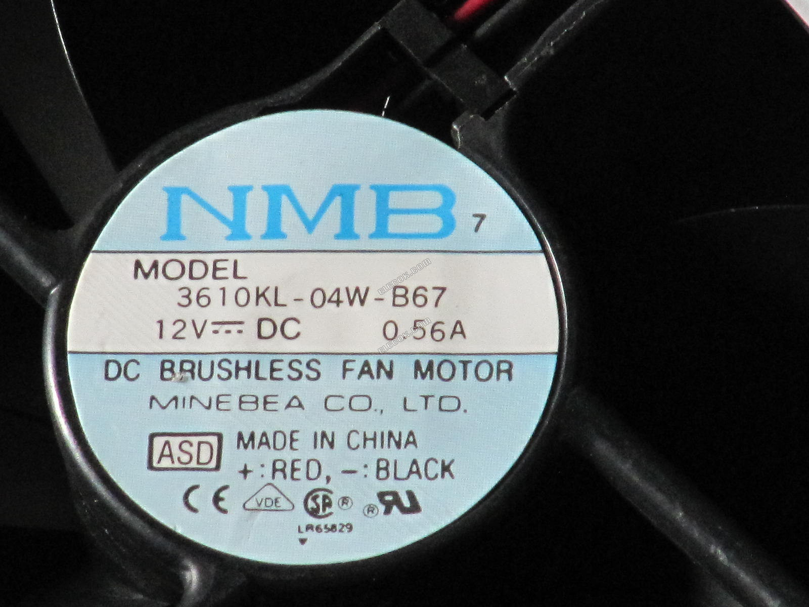 NMB 3610KL-04W-B67 12V 0,56A 2 vezeték Hűtőventilátor 